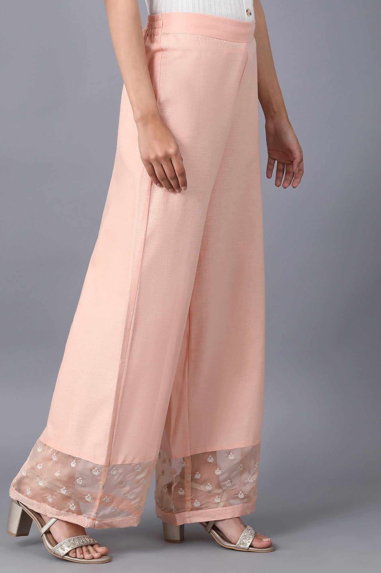 https://cdn.shopify.com/s/files/1/0722/3148/5636/files/21FEW60936-213731_4_7aca5d3d-7679-4774-9e3e-92db42fcaff9.jpg?v=1760481601