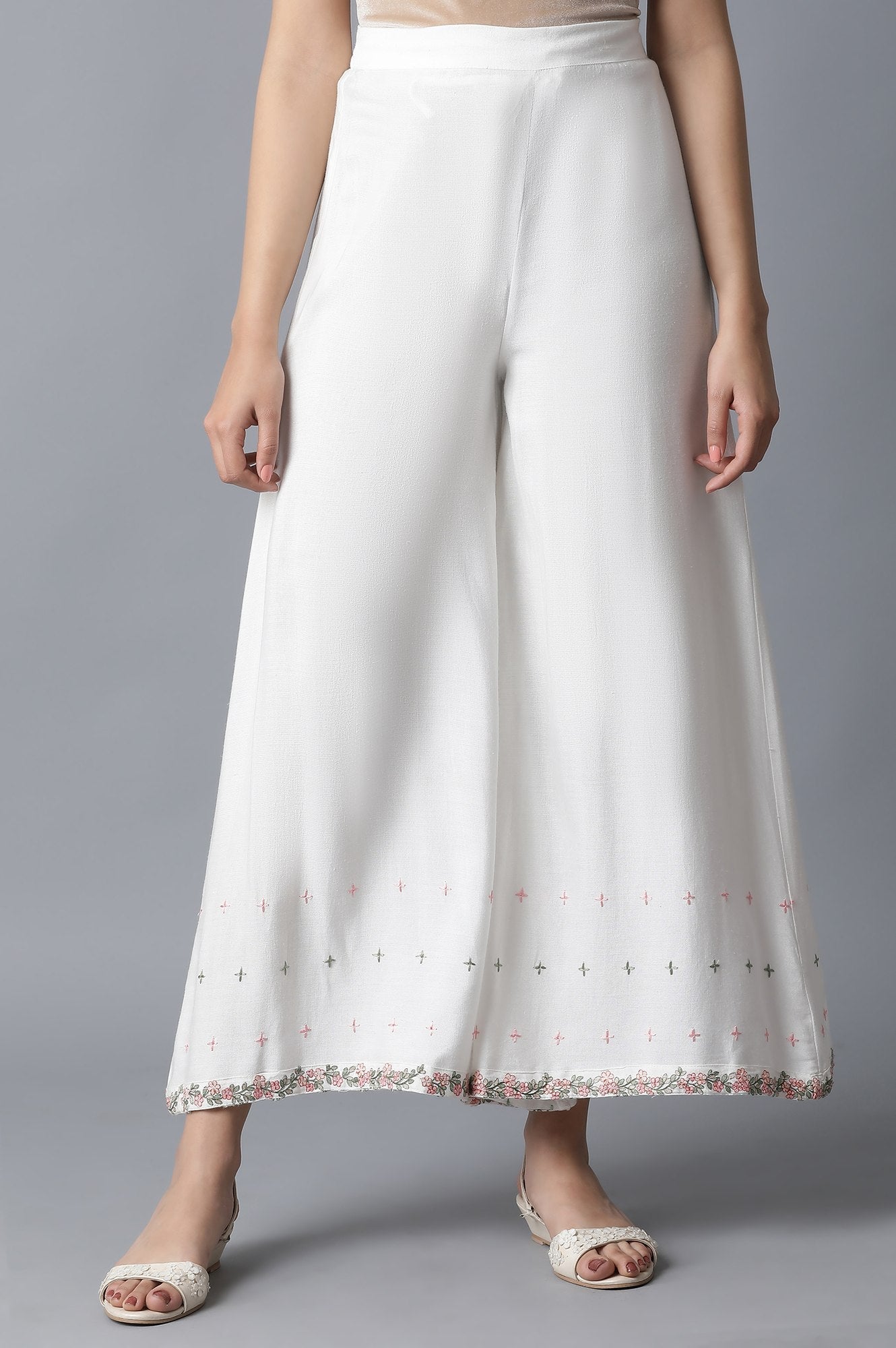 https://cdn.shopify.com/s/files/1/0722/3148/5636/files/21FEW60987-213924_1_e7d760e5-4412-41c1-98f6-5174673269a2.jpg?v=1772276672