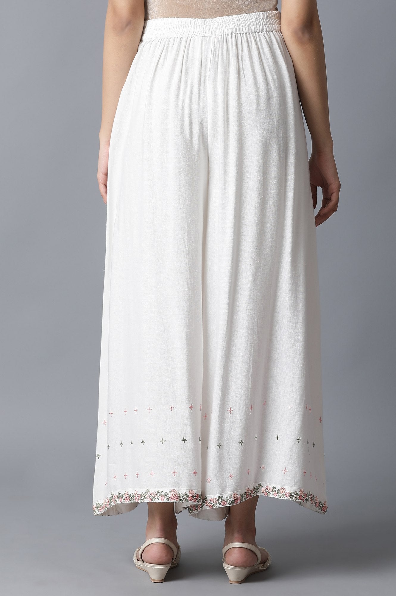 https://cdn.shopify.com/s/files/1/0722/3148/5636/files/21FEW60987-213924_2_c16ceb1b-e251-4d79-bda8-1295dc3c8609.jpg?v=1772276672
