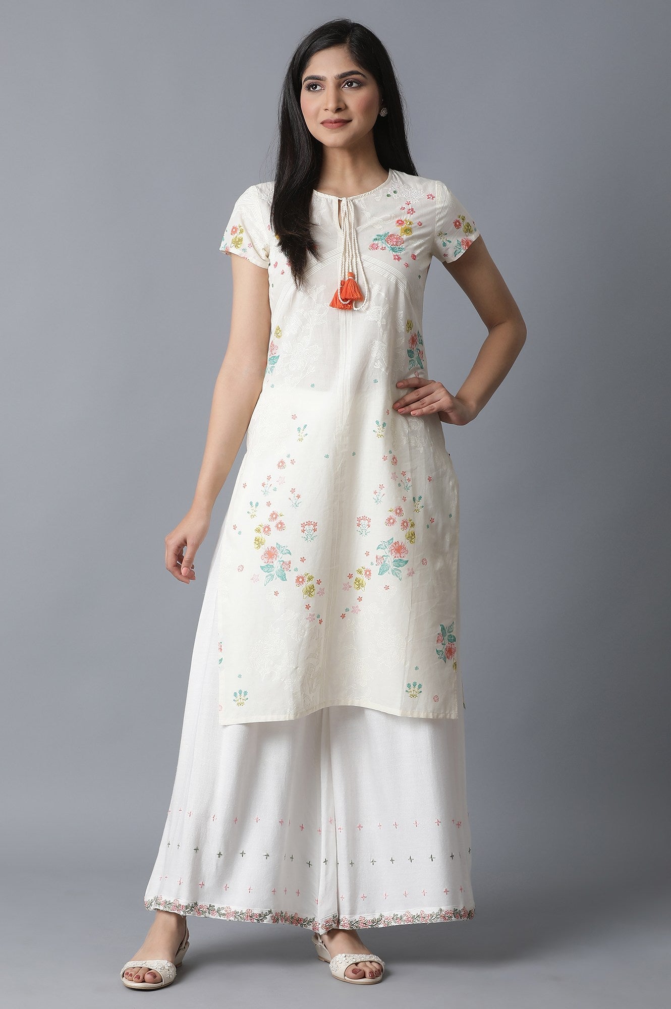 https://cdn.shopify.com/s/files/1/0722/3148/5636/files/21FEW60987-213924_5_13b513a9-3c7d-4a1c-b65b-9cfd74855f54.jpg?v=1772276671