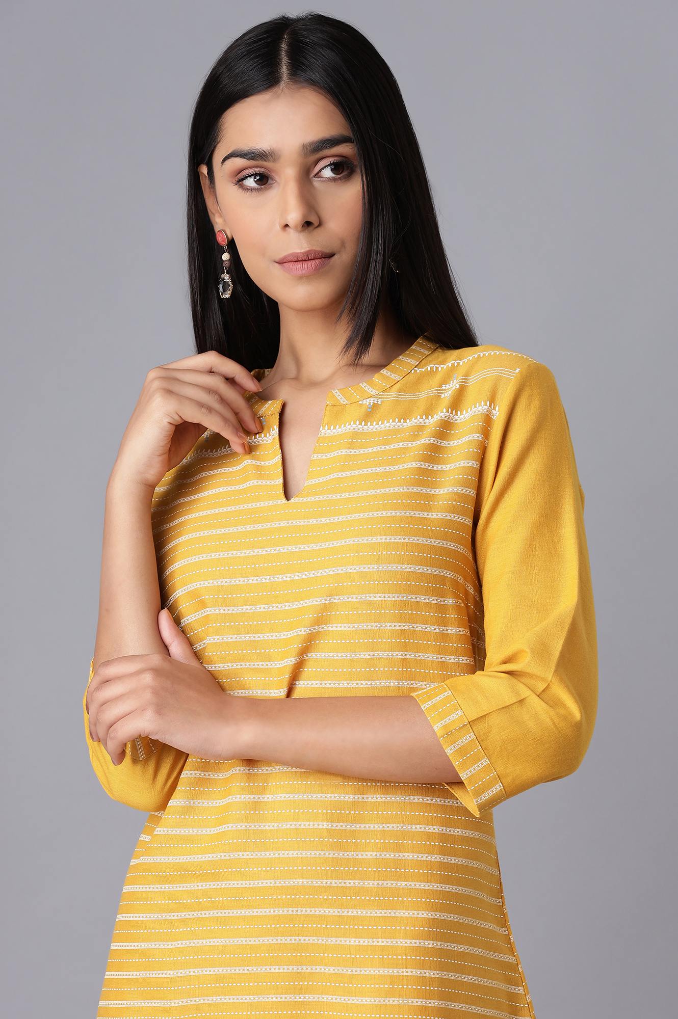 https://cdn.shopify.com/s/files/1/0722/3148/5636/files/21FEWS16821-C4535_5.jpg?v=1760486500