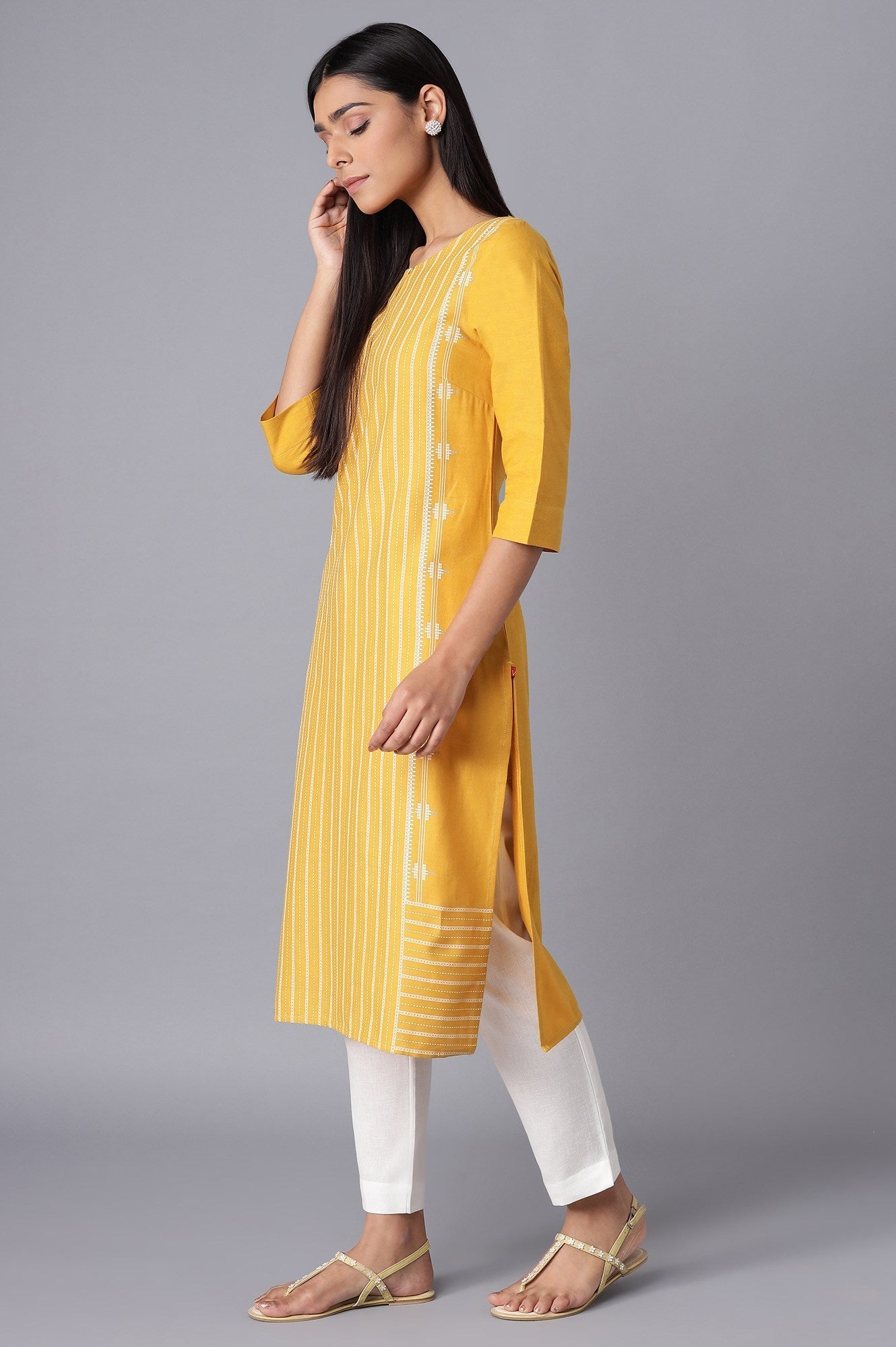https://cdn.shopify.com/s/files/1/0722/3148/5636/files/21FEWS16822-113197_3.jpg?v=1760486519