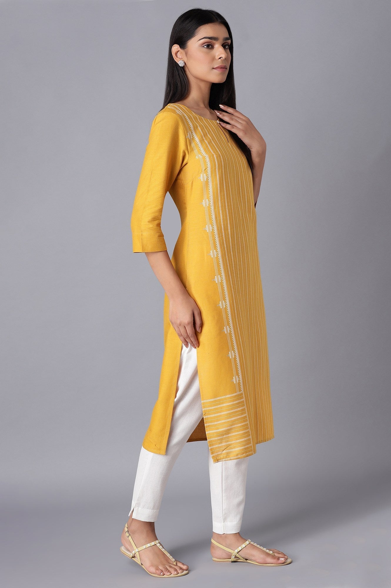 https://cdn.shopify.com/s/files/1/0722/3148/5636/files/21FEWS16822-113197_4.jpg?v=1760486519