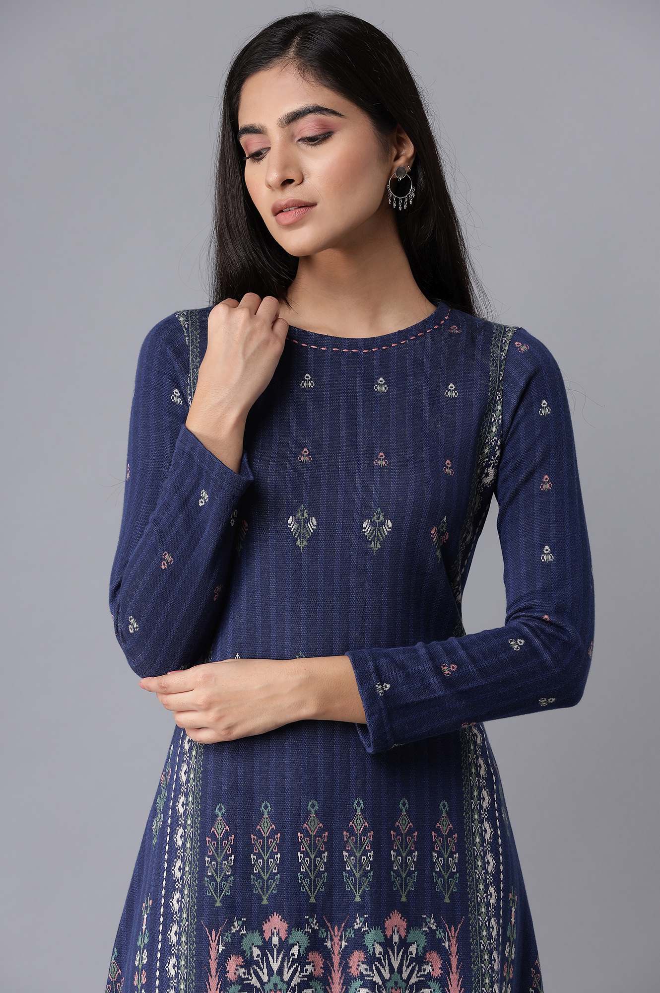https://cdn.shopify.com/s/files/1/0722/3148/5636/files/21NOW16965-312052_6_0e8499e7-104c-4b3a-99b4-0db024d9a940.jpg?v=1760481998