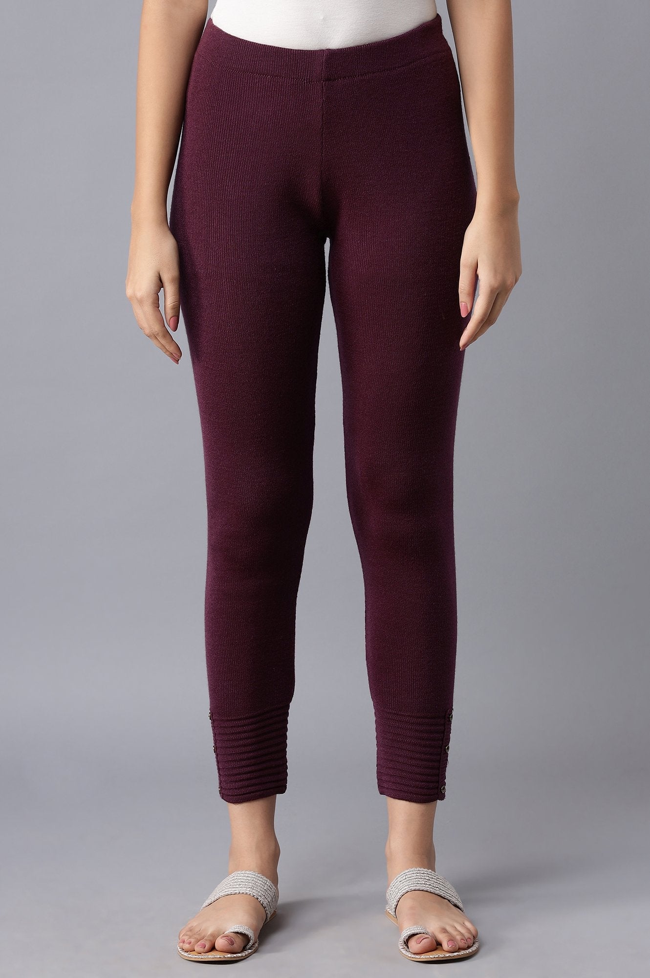 https://cdn.shopify.com/s/files/1/0722/3148/5636/files/21NOW60421-215946_1_6235d0db-6a30-4a59-bd60-d90d79ef9005.jpg?v=1760460827