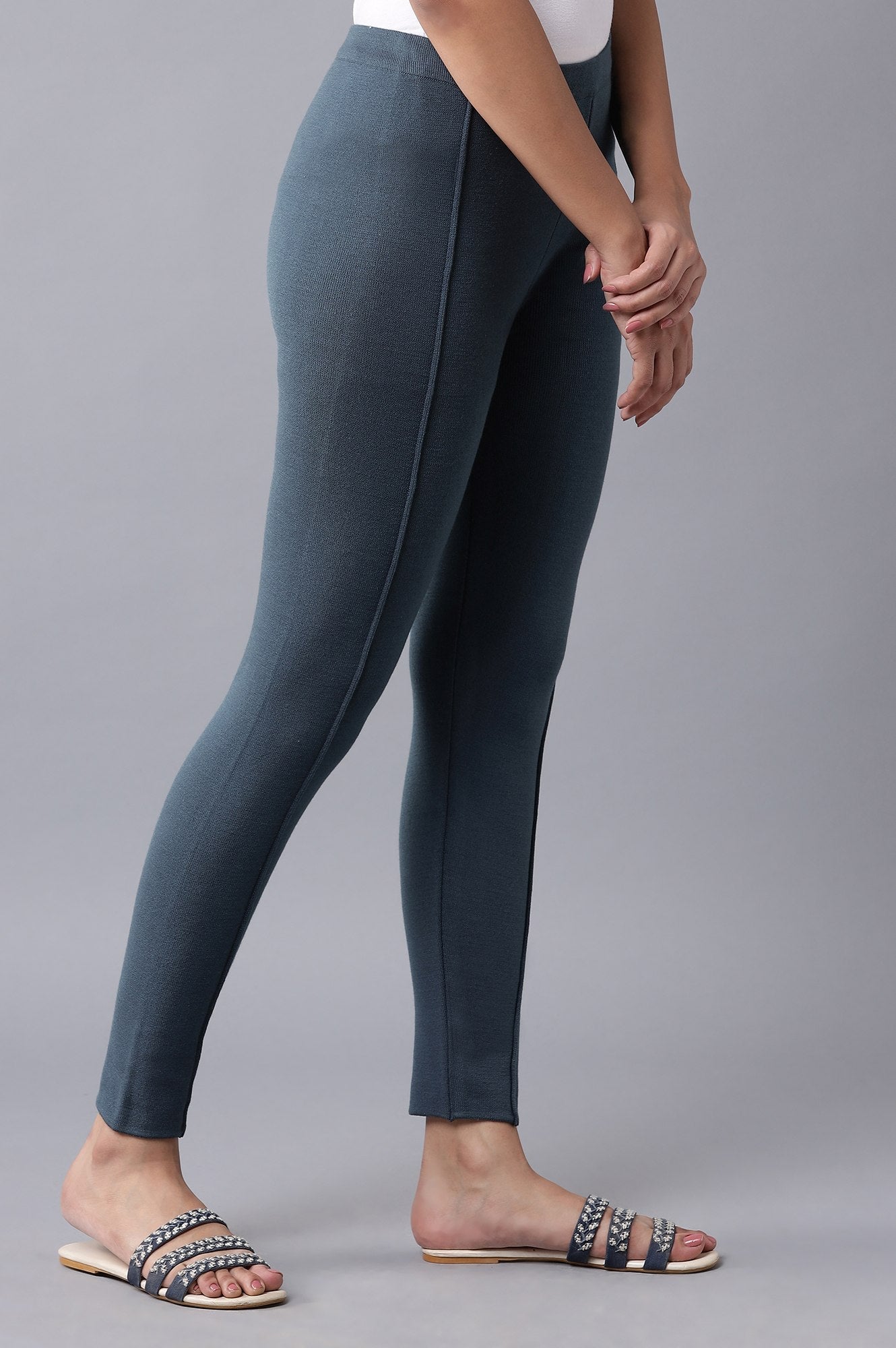 https://cdn.shopify.com/s/files/1/0722/3148/5636/files/21NOW60424-215964_4_d82a6f83-b3d9-4ebf-96b6-ad469da7109d.jpg?v=1760480796