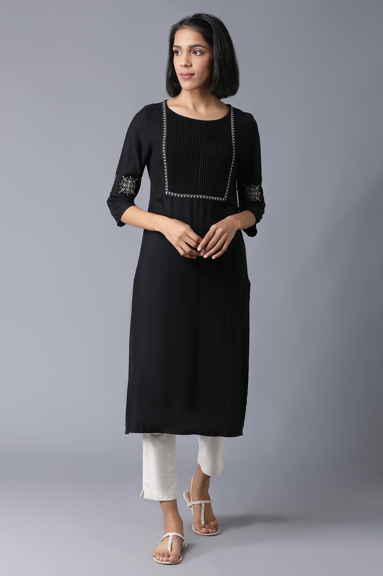 https://cdn.shopify.com/s/files/1/0722/3148/5636/files/21SAW16001-11617_1.jpg?v=1760484069