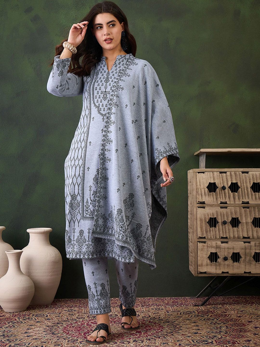 Sangria Winter Woolen Ethnic Motifs Woven Design Kurta With Trousers & Dupatta - Distacart
