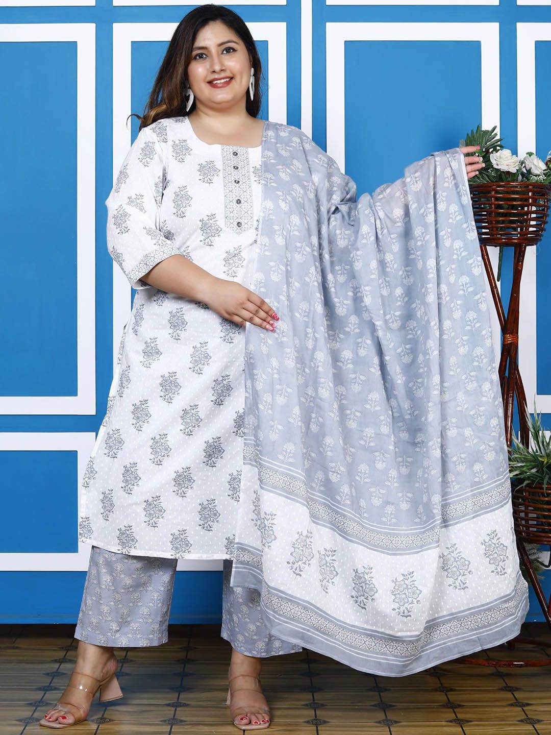 Swasti Plus Size Floral Printed Pure Cotton Kurta With Palazzos & Dupatta - Distacart