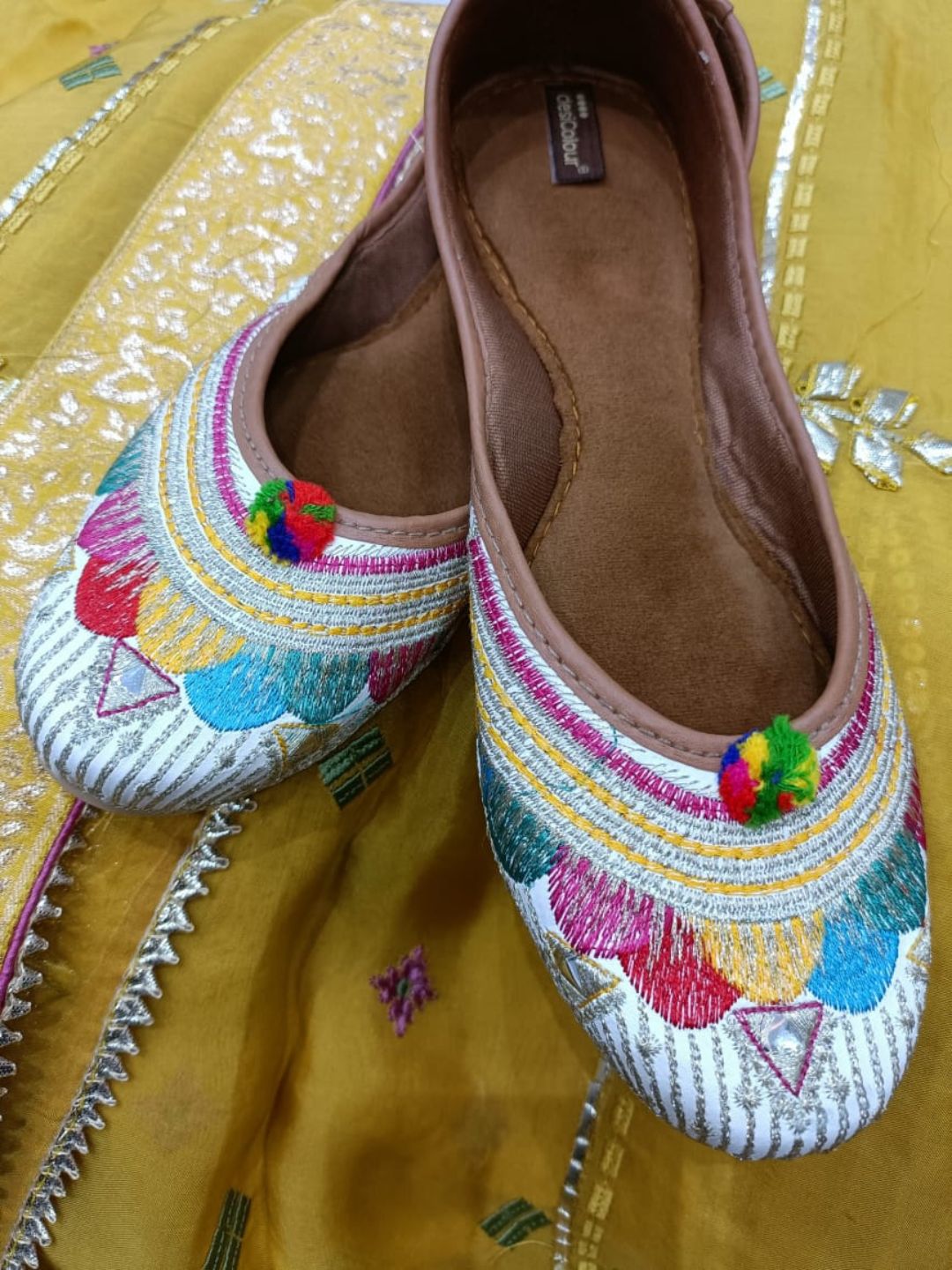 Desi Colour Women Indian Ethnic Footwear-Multi Flower - Distacart