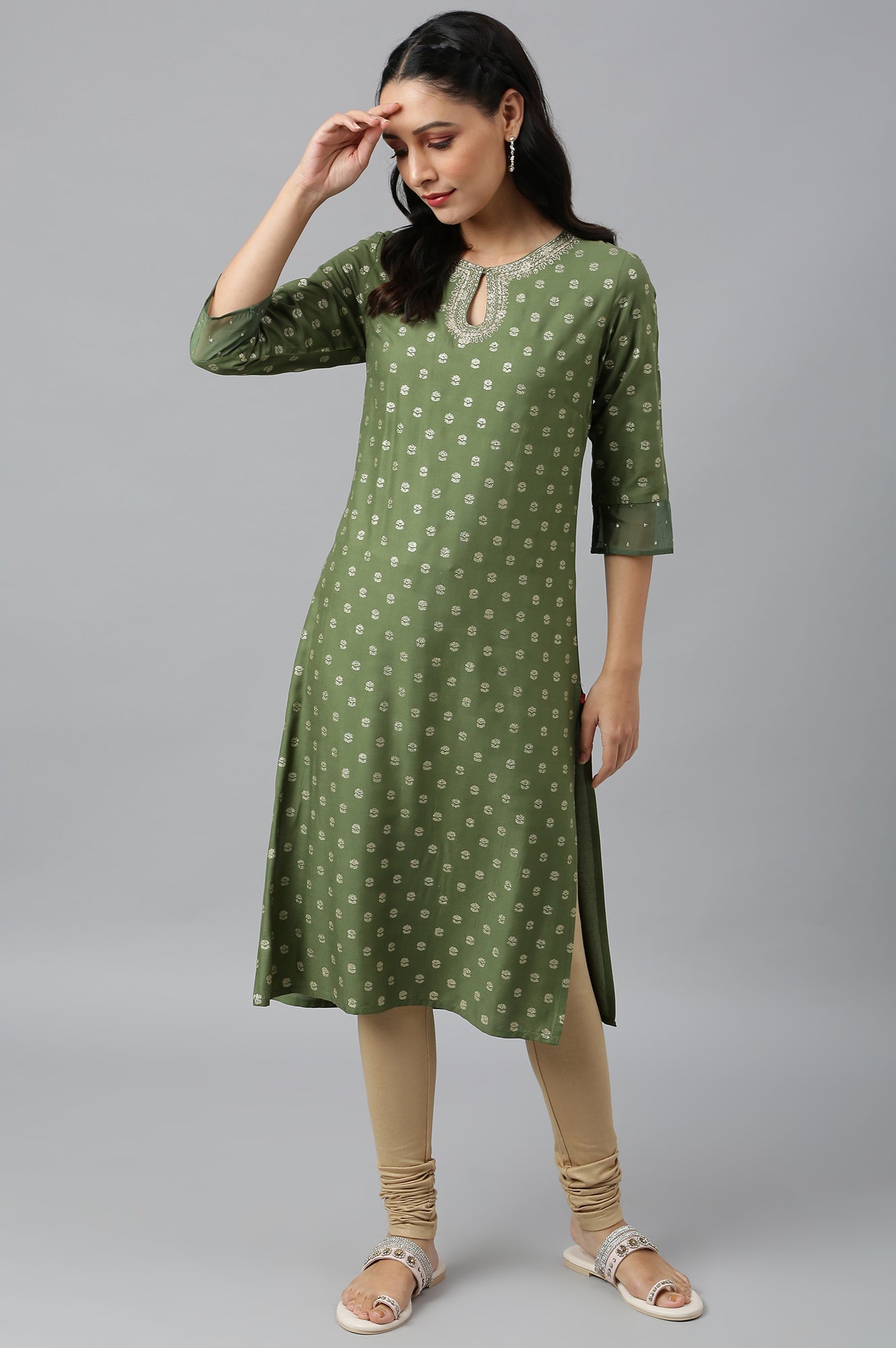 https://cdn.shopify.com/s/files/1/0722/3148/5636/files/22AUW14180-119918_5_5ebfa4c4-a91e-4dca-aefd-6283347f0a9f.jpg?v=1772276444