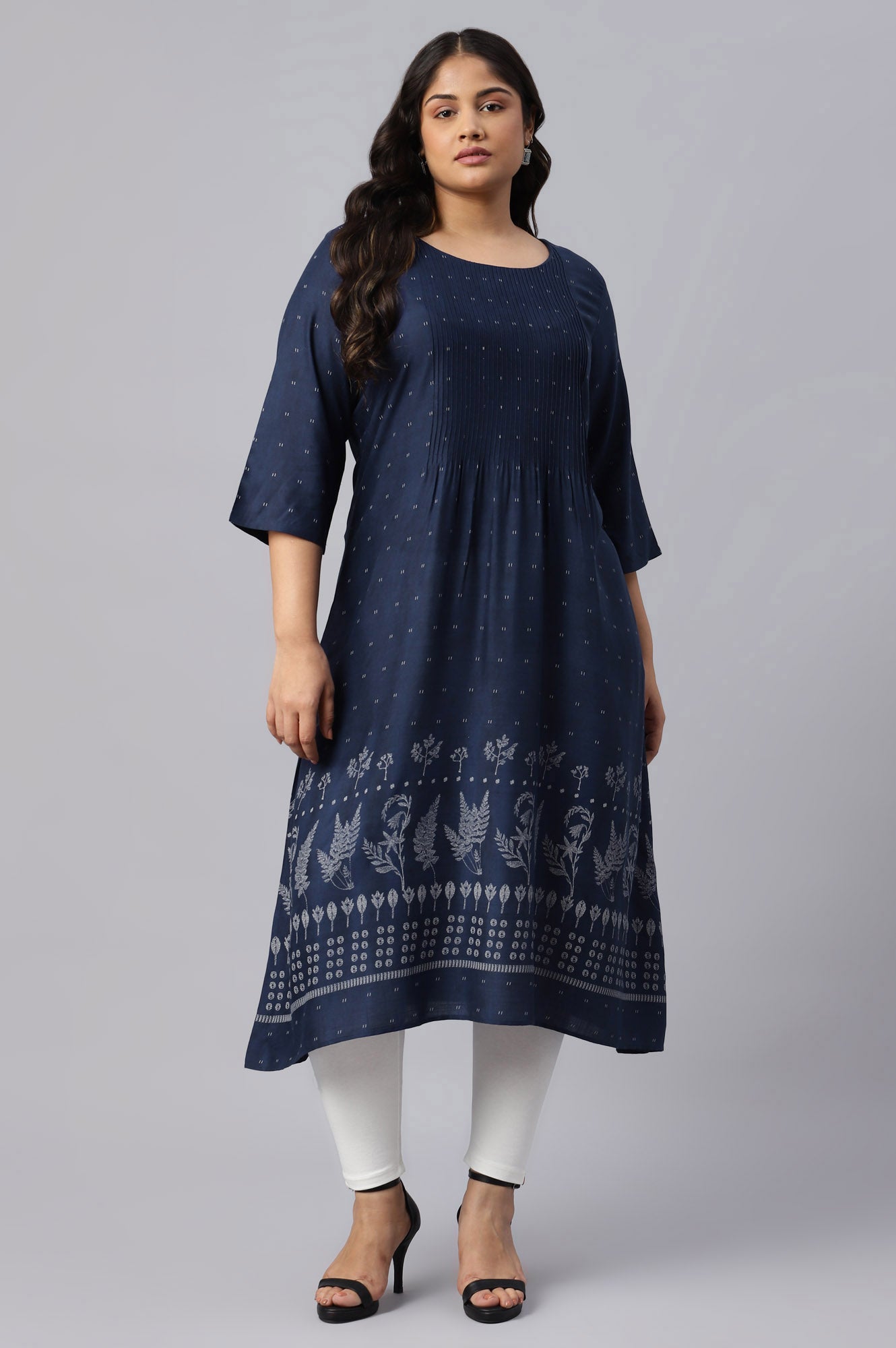https://cdn.shopify.com/s/files/1/0722/3148/5636/files/22AUW18109G-118639_1.jpg?v=1772276975