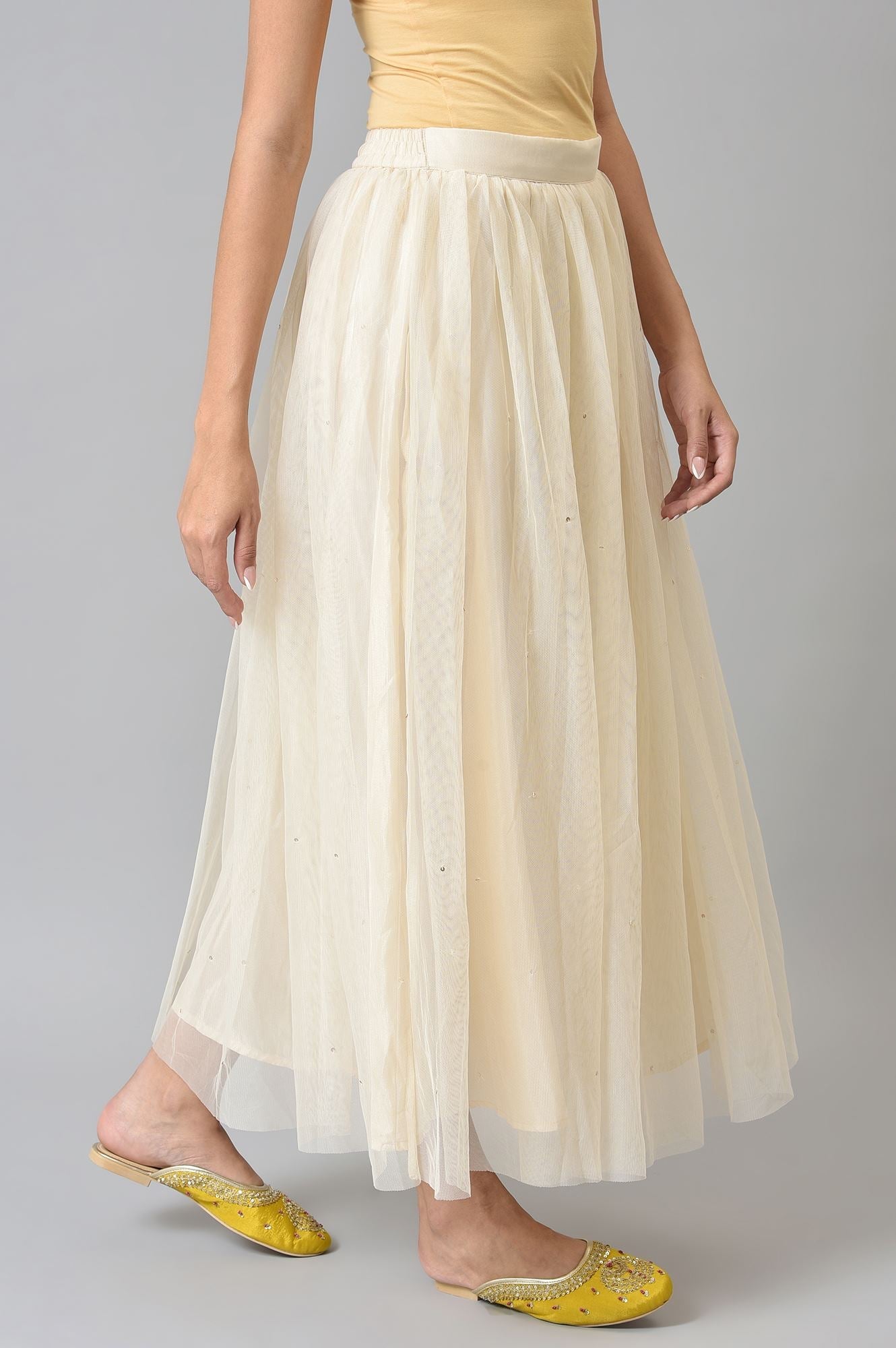 https://cdn.shopify.com/s/files/1/0722/3148/5636/files/22AUW50471-217926_4_51d6ccaf-6ea1-4c19-a0c0-59db7fd80f90.jpg?v=1760477136