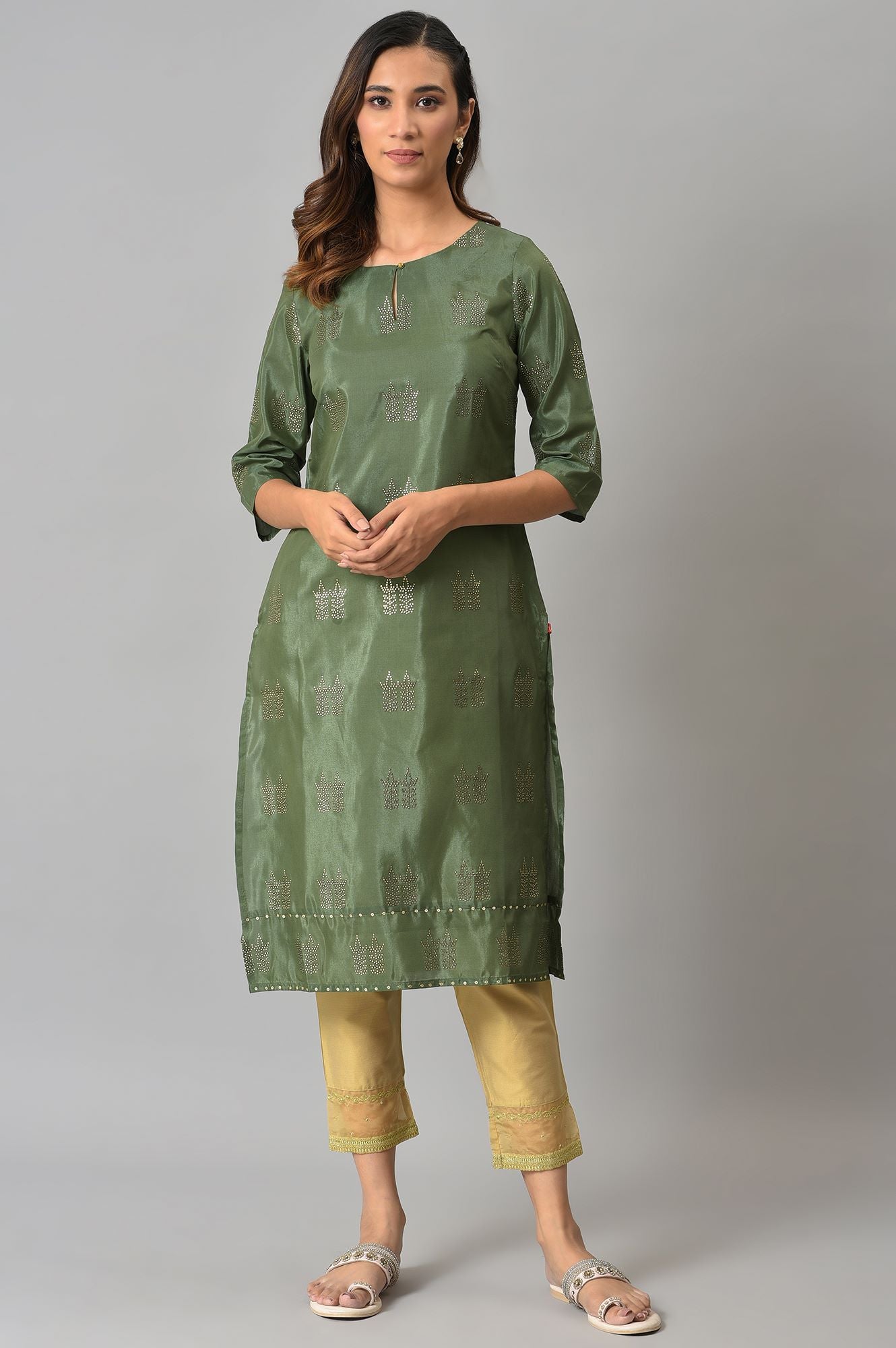 https://cdn.shopify.com/s/files/1/0722/3148/5636/files/22AUW61282-218561_5_5cde3dde-d016-4e0b-9c86-5609e230b7a0.jpg?v=1760470668
