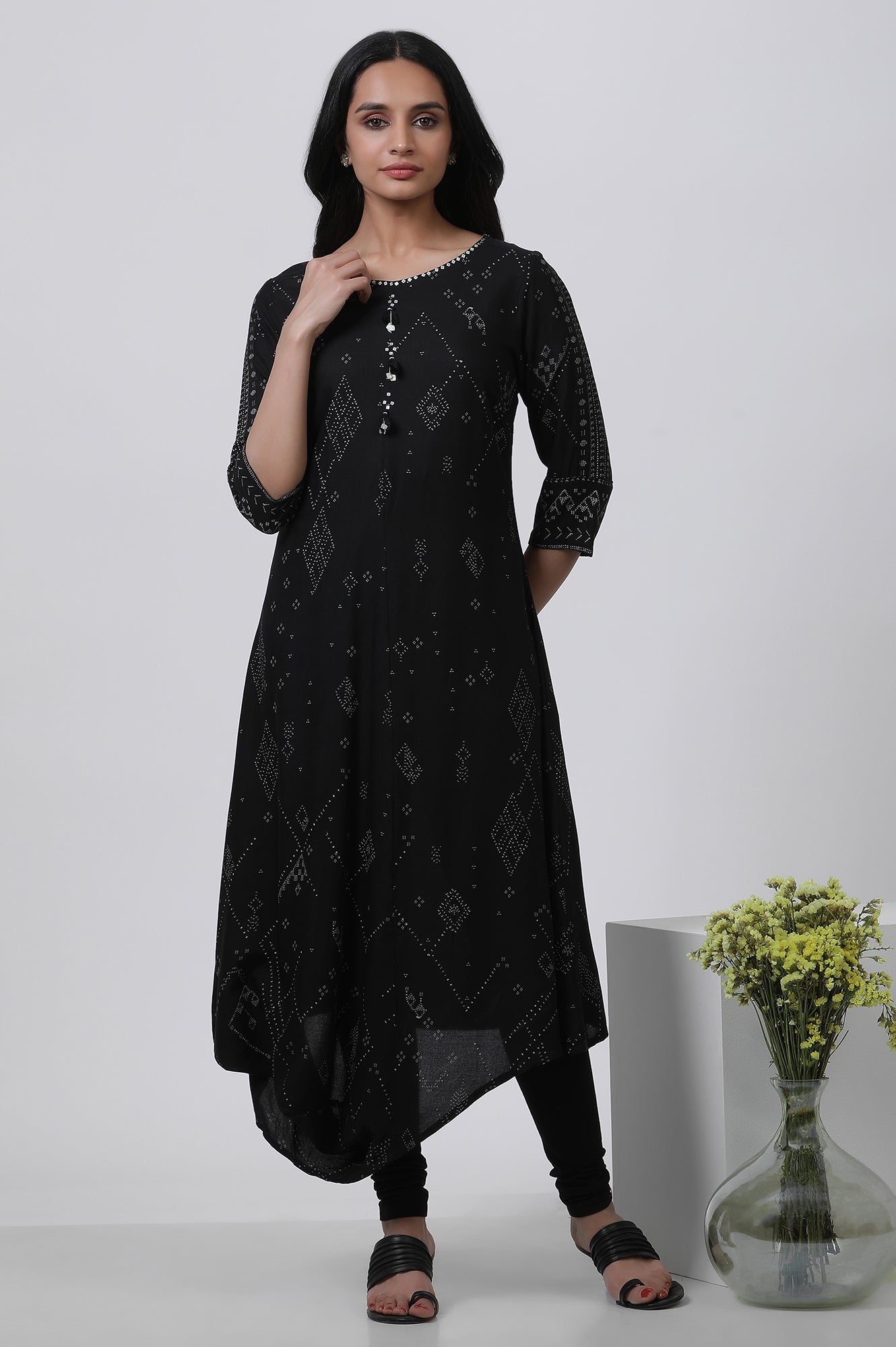 https://cdn.shopify.com/s/files/1/0722/3148/5636/files/22AUWS18083-118638_1_16693d70-0b6c-4e4e-be22-af43edb1a872.jpg?v=1760608088