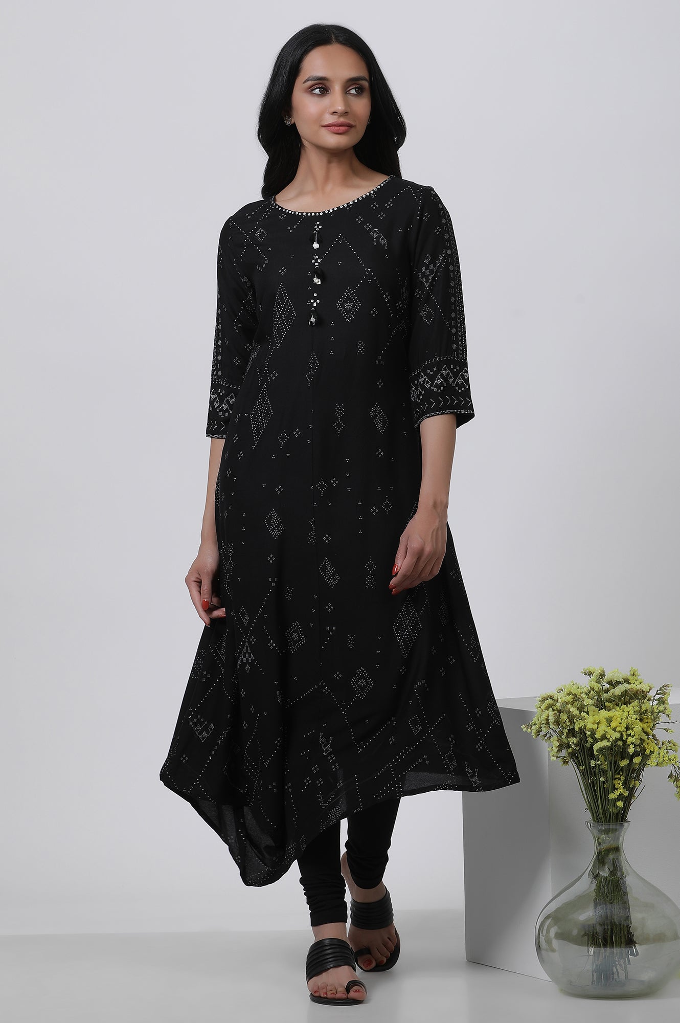 https://cdn.shopify.com/s/files/1/0722/3148/5636/files/22AUWS18083-118638_2_cb2a5ff4-67eb-4db2-9314-cd3c2f369808.jpg?v=1760608088