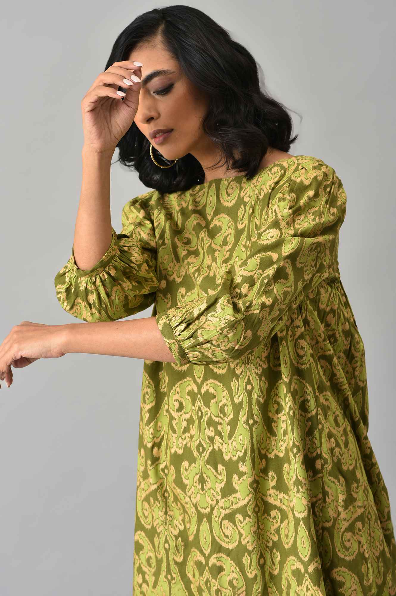 https://cdn.shopify.com/s/files/1/0722/3148/5636/files/22AUWS19130-121177_5.jpg?v=1760481789