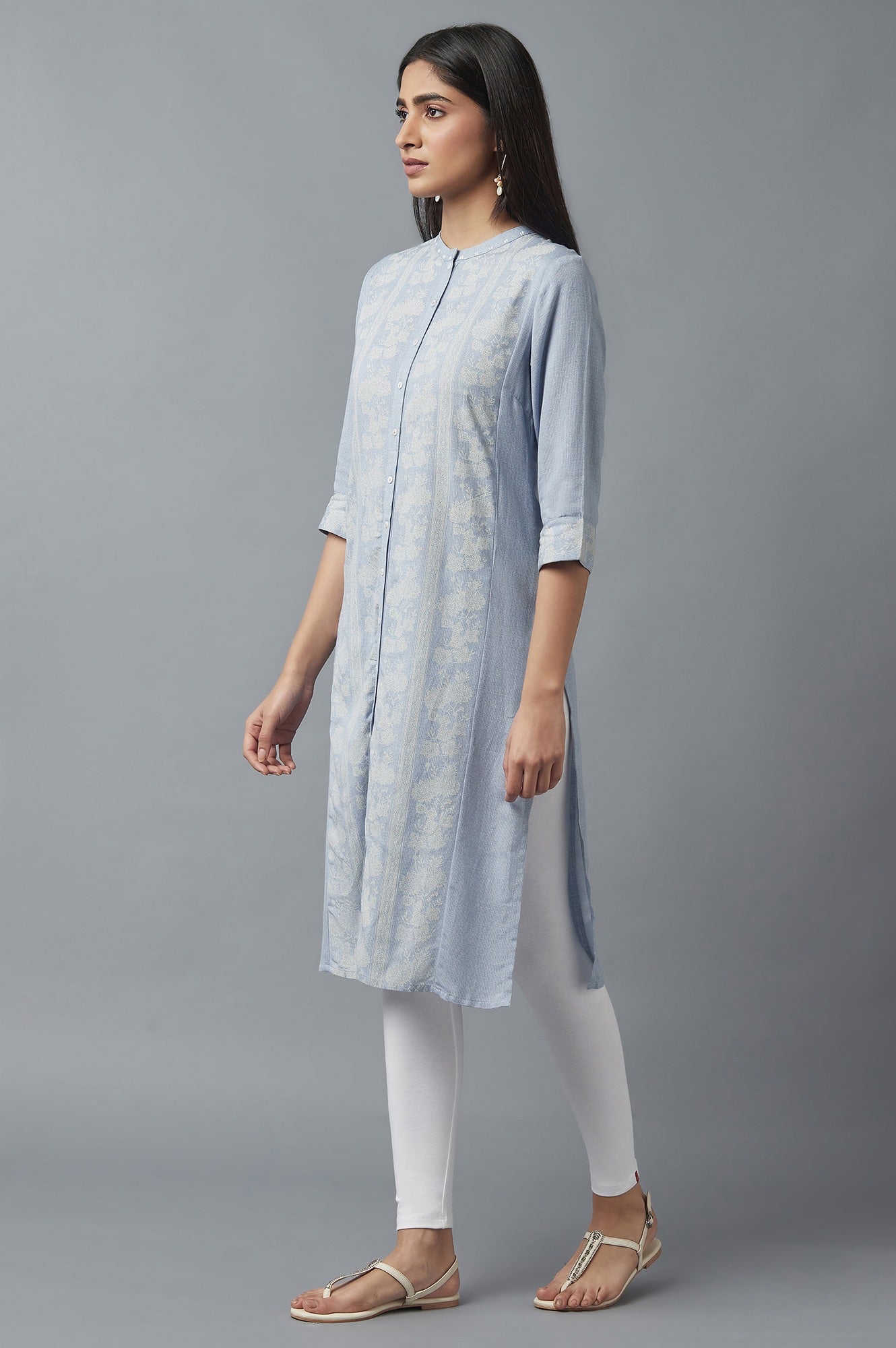 https://cdn.shopify.com/s/files/1/0722/3148/5636/files/22FEW15964-117443_3_3d32f194-38fa-4d9d-8dfd-917481fd30f3.jpg?v=1760481884