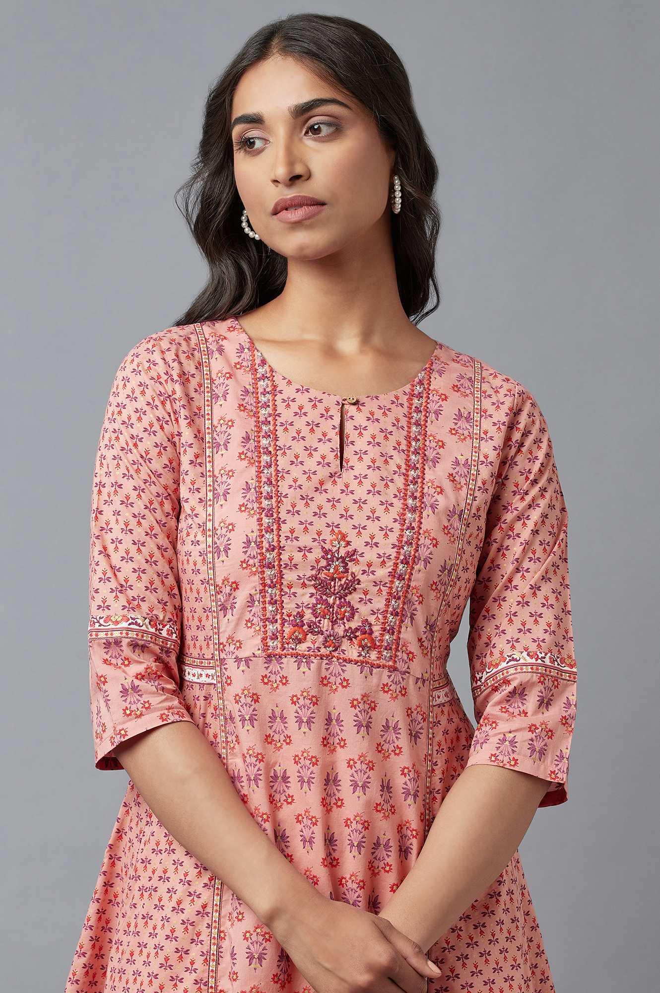https://cdn.shopify.com/s/files/1/0722/3148/5636/files/22FEW17496-117913_6_8cca0aef-86eb-495e-a58c-cc509eb0cb2f.jpg?v=1760460077