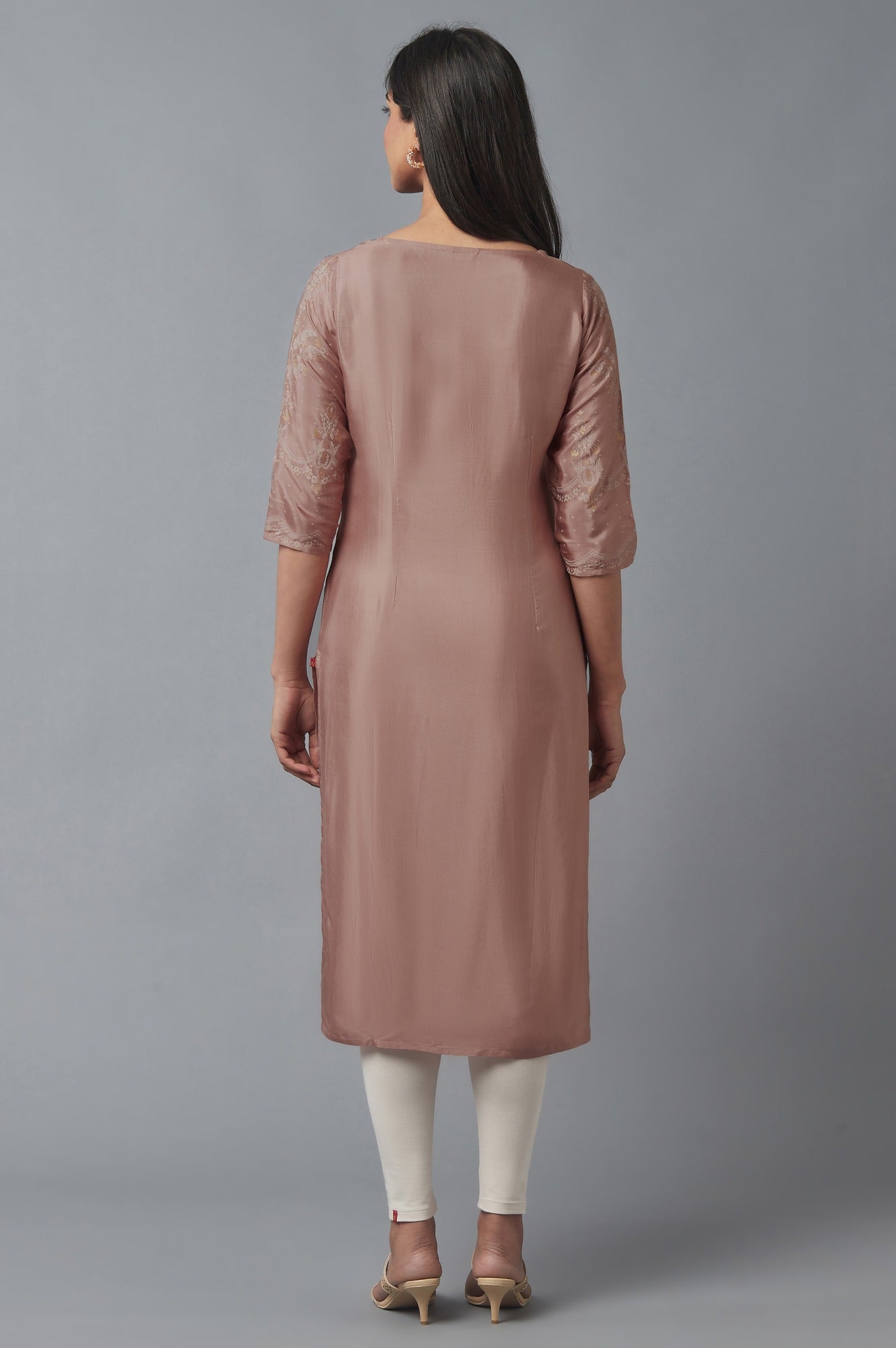 https://cdn.shopify.com/s/files/1/0722/3148/5636/files/22FEW17576-117529_2_7dc3304f-2d22-4a0d-afa7-2a9fcba97326.jpg?v=1760477998