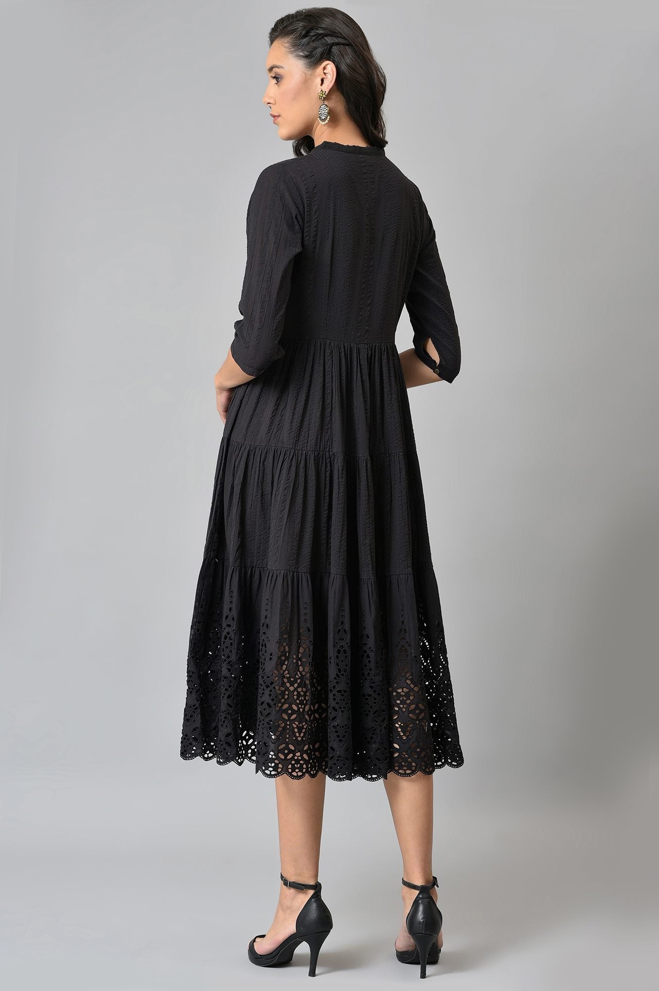 https://cdn.shopify.com/s/files/1/0722/3148/5636/files/22FEW17776-830054_2_bb9ae8e8-3de4-47e3-a8f1-7738d0f65df5.jpg?v=1760480859