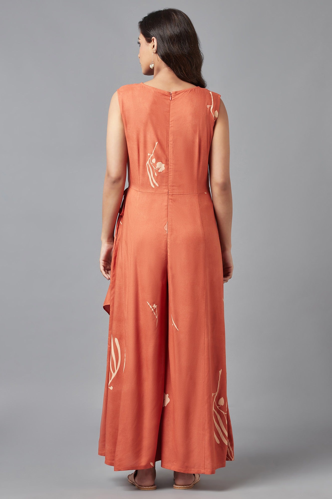 https://cdn.shopify.com/s/files/1/0722/3148/5636/files/22FEW18143-119140_2_1900e351-e0d7-4f0c-b362-5daf08685427.jpg?v=1760479432
