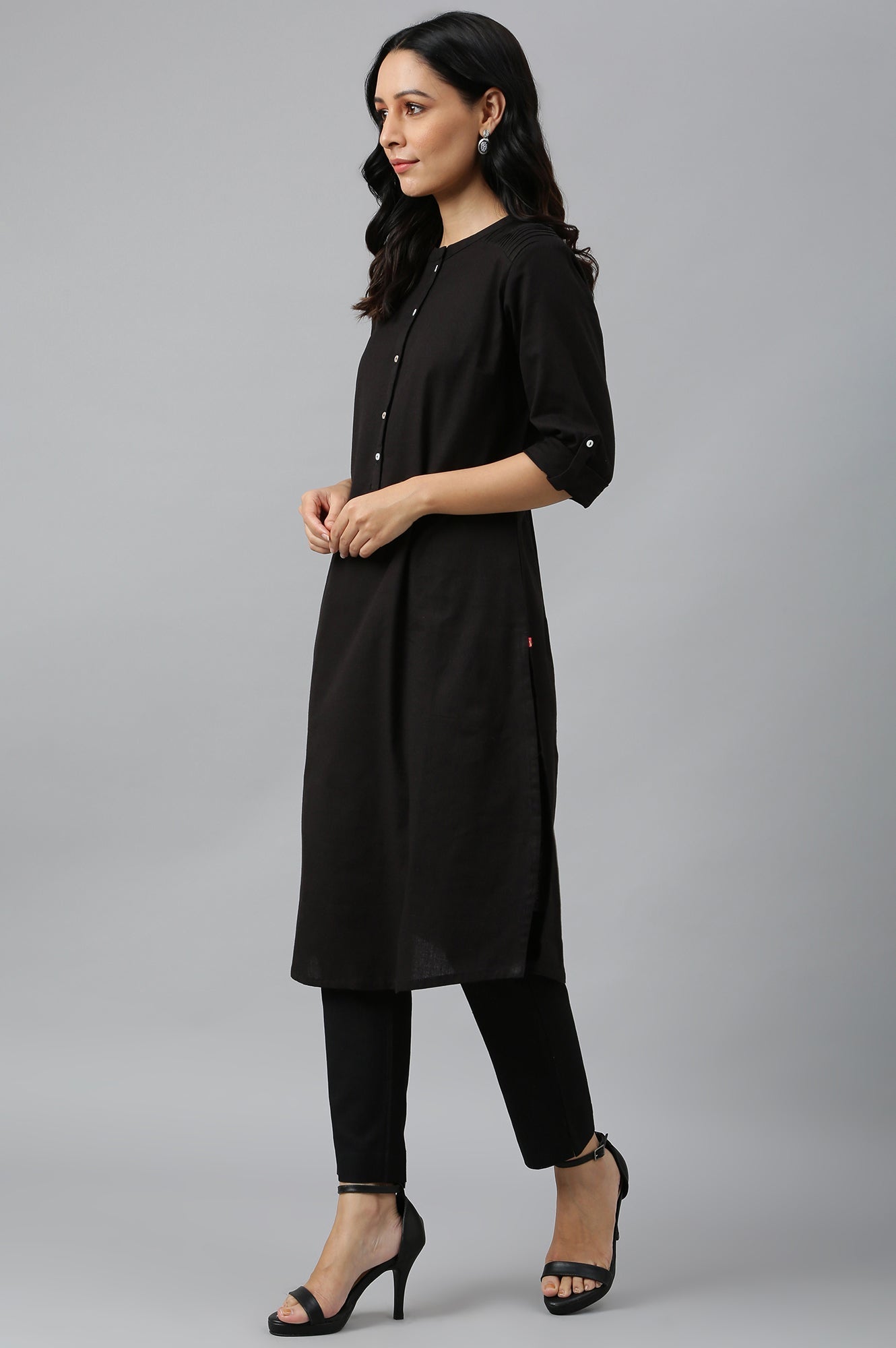 https://cdn.shopify.com/s/files/1/0722/3148/5636/files/22FEW18810-211540_3_d1db48ea-035f-4081-b6ec-022a6ff30ff8.jpg?v=1772276842