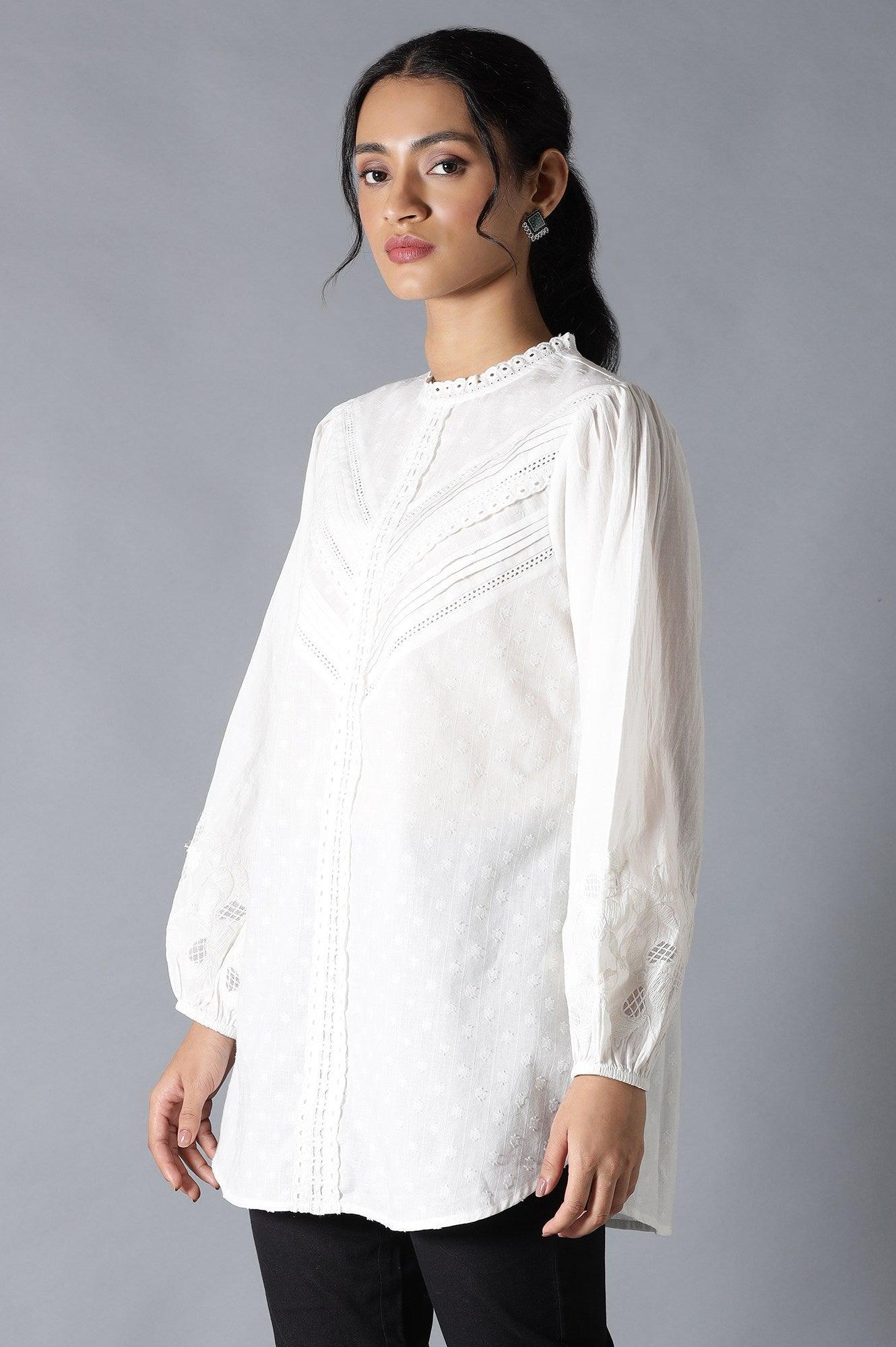 https://cdn.shopify.com/s/files/1/0722/3148/5636/files/22FEW31138-830058_3_0d865d5d-b255-4e0c-b5bf-68807671d964.jpg?v=1760465392