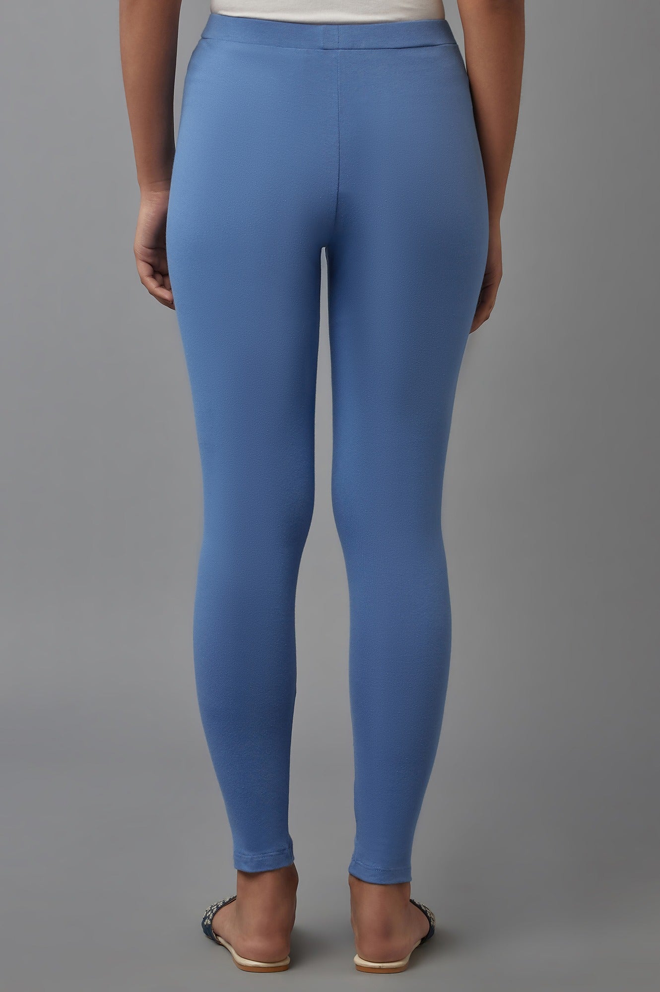 https://cdn.shopify.com/s/files/1/0722/3148/5636/files/22FEW60105-217074_2_1f8e4da4-ec0a-4478-9d5b-d862a4995f66.jpg?v=1760480085