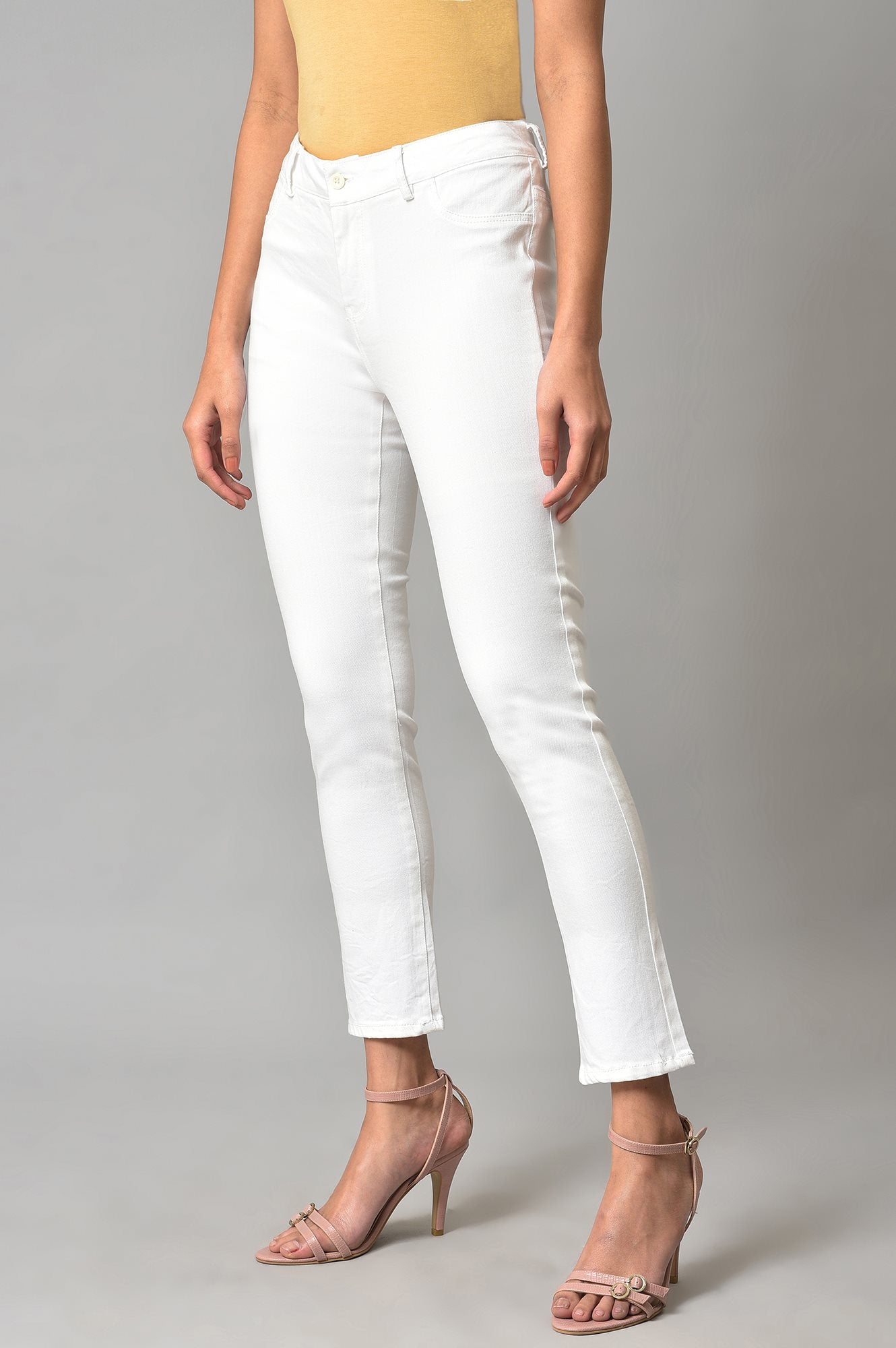 https://cdn.shopify.com/s/files/1/0722/3148/5636/files/22FEW60474-211235W_3_1edc2c07-aeb3-407e-8ea2-89286ce80c95.jpg?v=1760496853