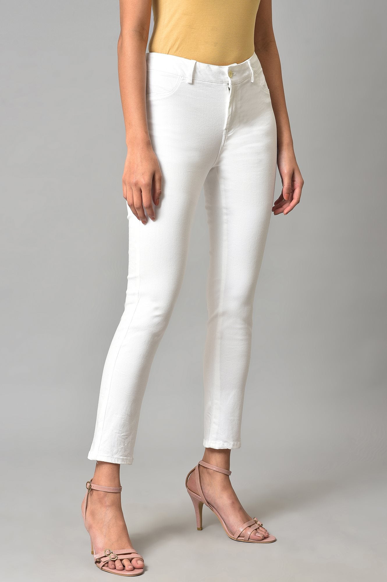 https://cdn.shopify.com/s/files/1/0722/3148/5636/files/22FEW60474-211235W_4_2f4d8e6b-0094-4e56-b074-5d0486c082ad.jpg?v=1760496898