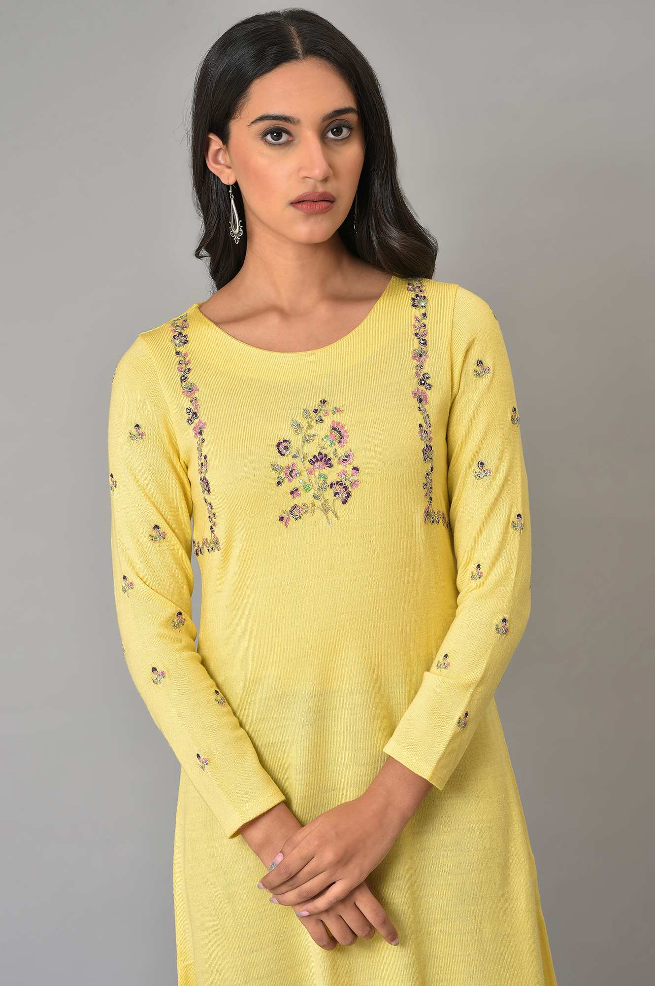 https://cdn.shopify.com/s/files/1/0722/3148/5636/files/22NOW18365-217475_5.jpg?v=1760466891