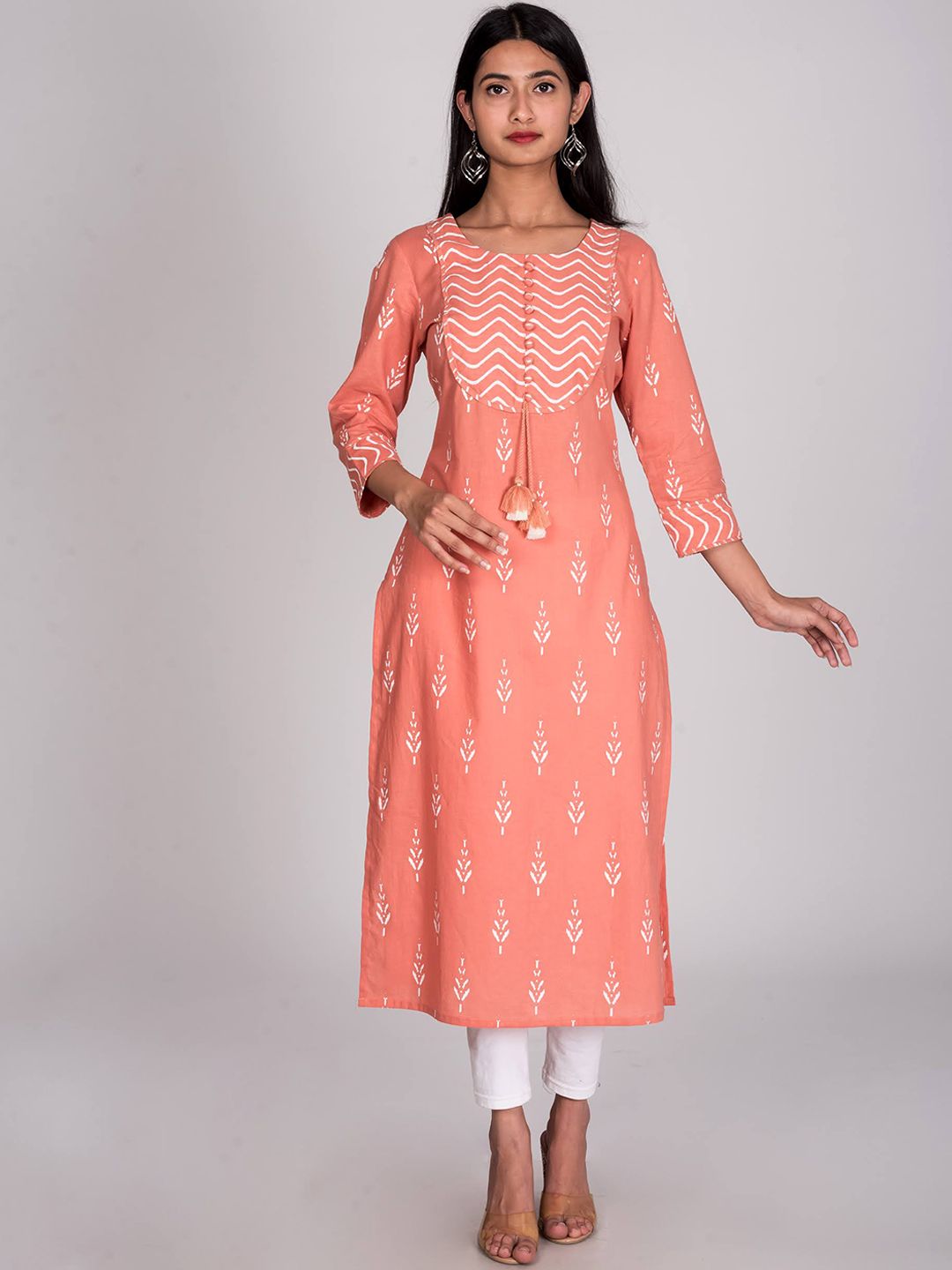 Swasti Women Peach-Coloured & peach pink Thread Work Floral Kurta - Distacart