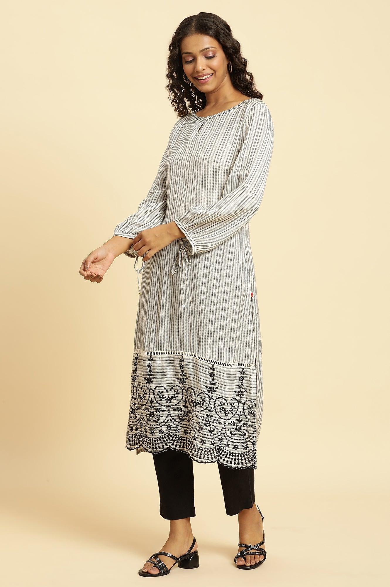 https://cdn.shopify.com/s/files/1/0722/3148/5636/files/23AUW10143-313355_3_90bcbfc4-e0da-4385-95c9-d83c03879896.jpg?v=1760464377