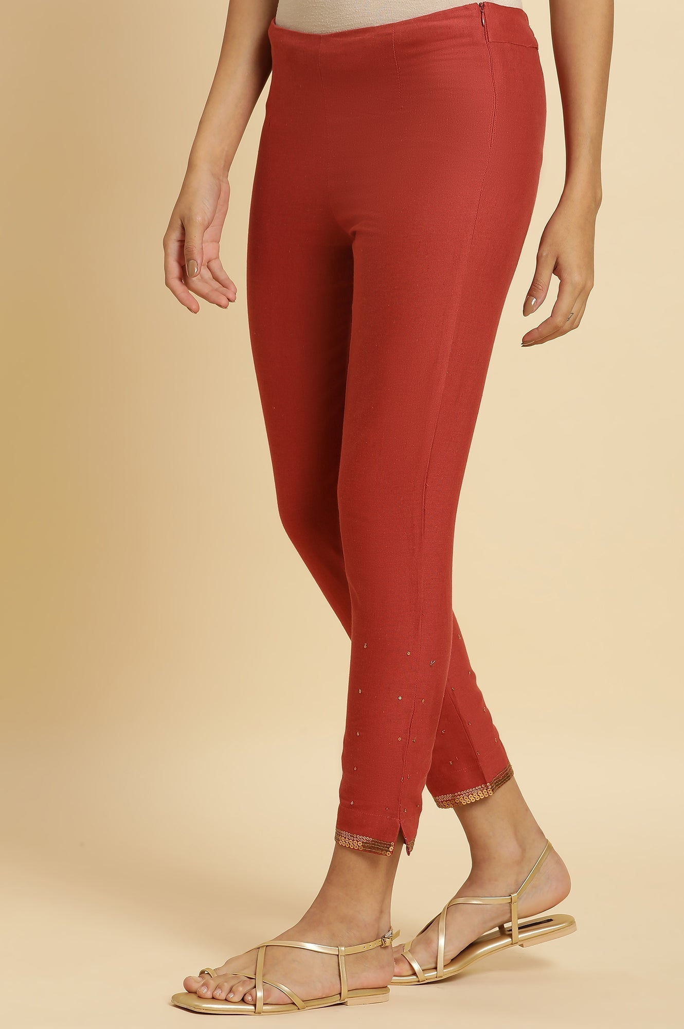 https://cdn.shopify.com/s/files/1/0722/3148/5636/files/23AUW62659-220751_2_4ebd03b3-5251-4e31-9215-eb93f5bb5893.jpg?v=1760495777
