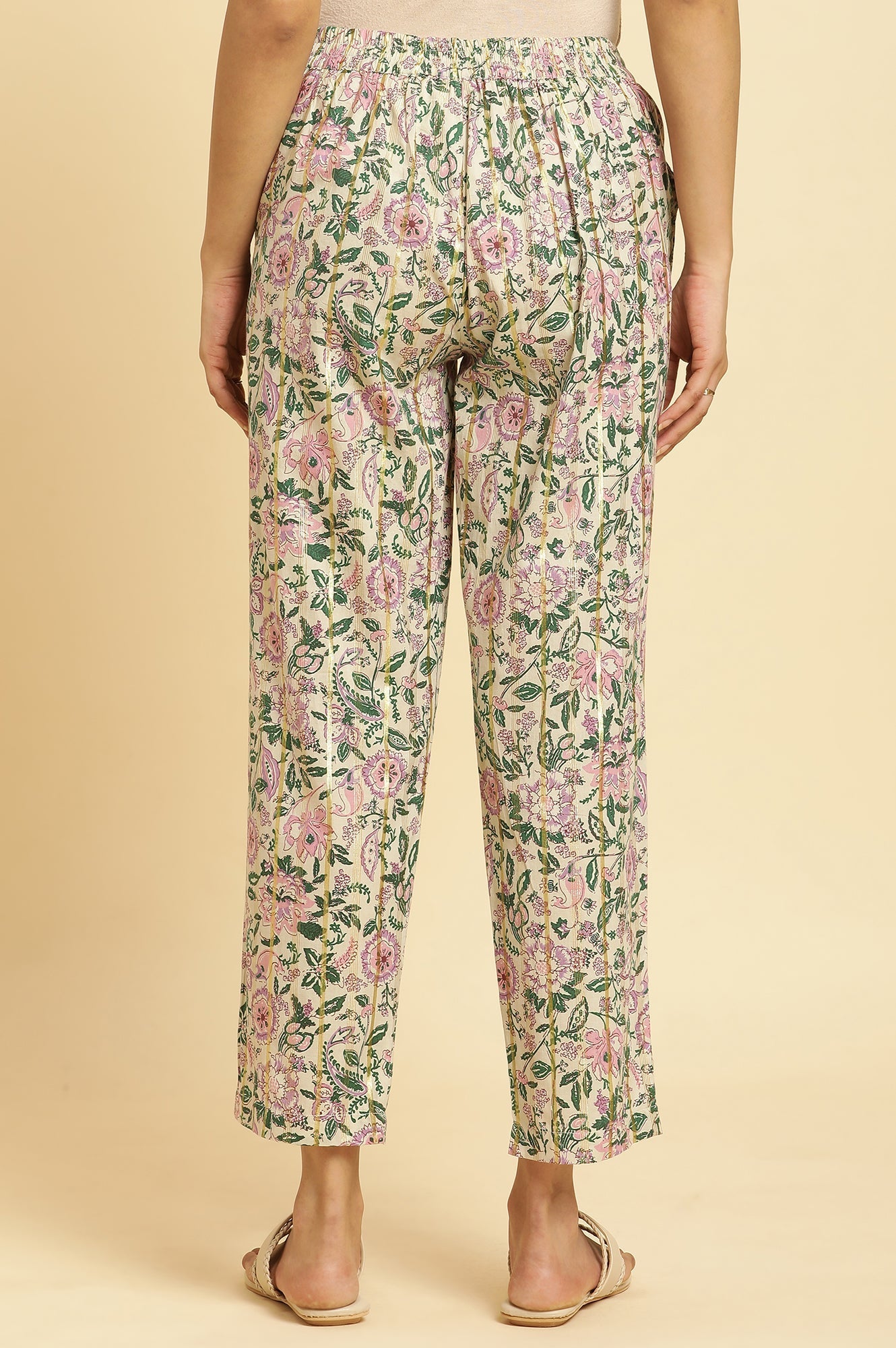 https://cdn.shopify.com/s/files/1/0722/3148/5636/files/23AUW62730-122808_3_31ce35ec-e0b9-4b9d-b97a-b1478e8ed79b.jpg?v=1760600833
