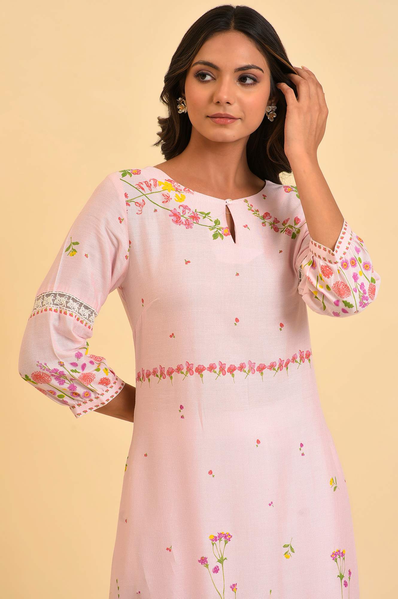 https://cdn.shopify.com/s/files/1/0722/3148/5636/files/23FEW18930-120261_5_4c93179e-90de-478e-a8d2-a5ca3d12b9a5.jpg?v=1760476252