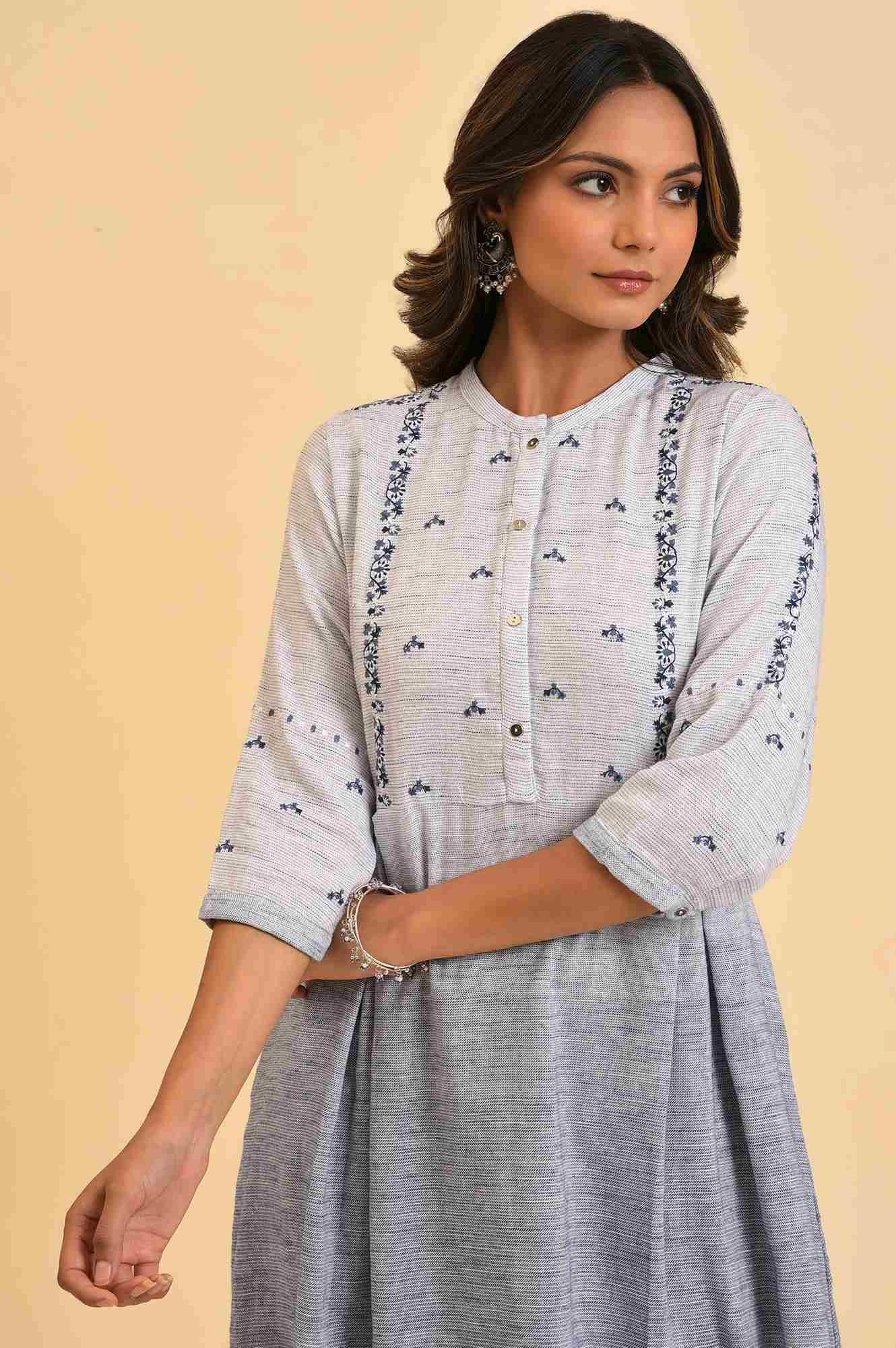 https://cdn.shopify.com/s/files/1/0722/3148/5636/files/23FEW19279-312836_5_efbcda8f-7a2c-4a8c-9c28-1423e4a724dc.jpg?v=1760451259