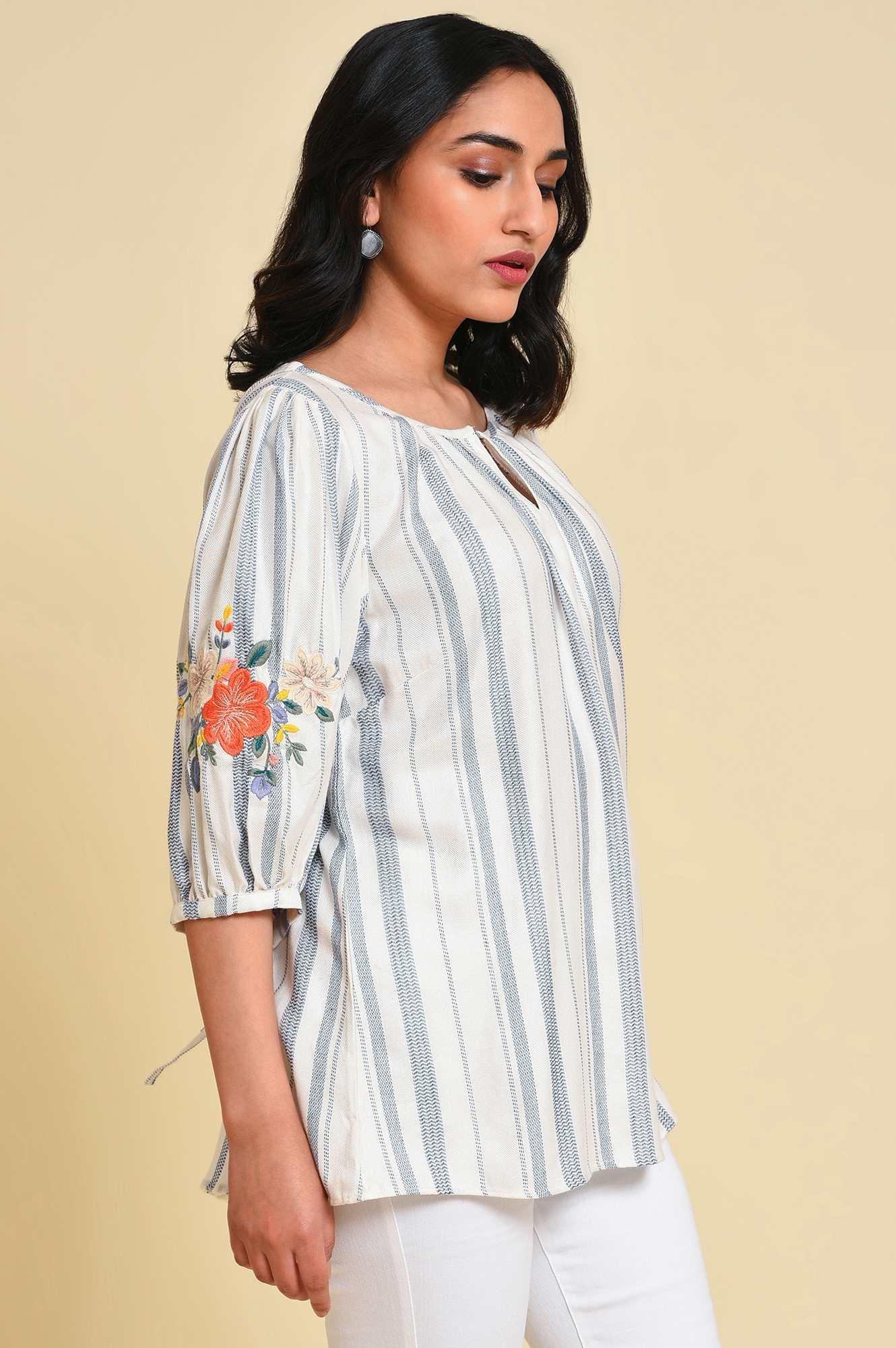 https://cdn.shopify.com/s/files/1/0722/3148/5636/files/23FEW31201-820559_4_dd7bce90-408a-48d8-9fb3-fe57daeea137.jpg?v=1760464407