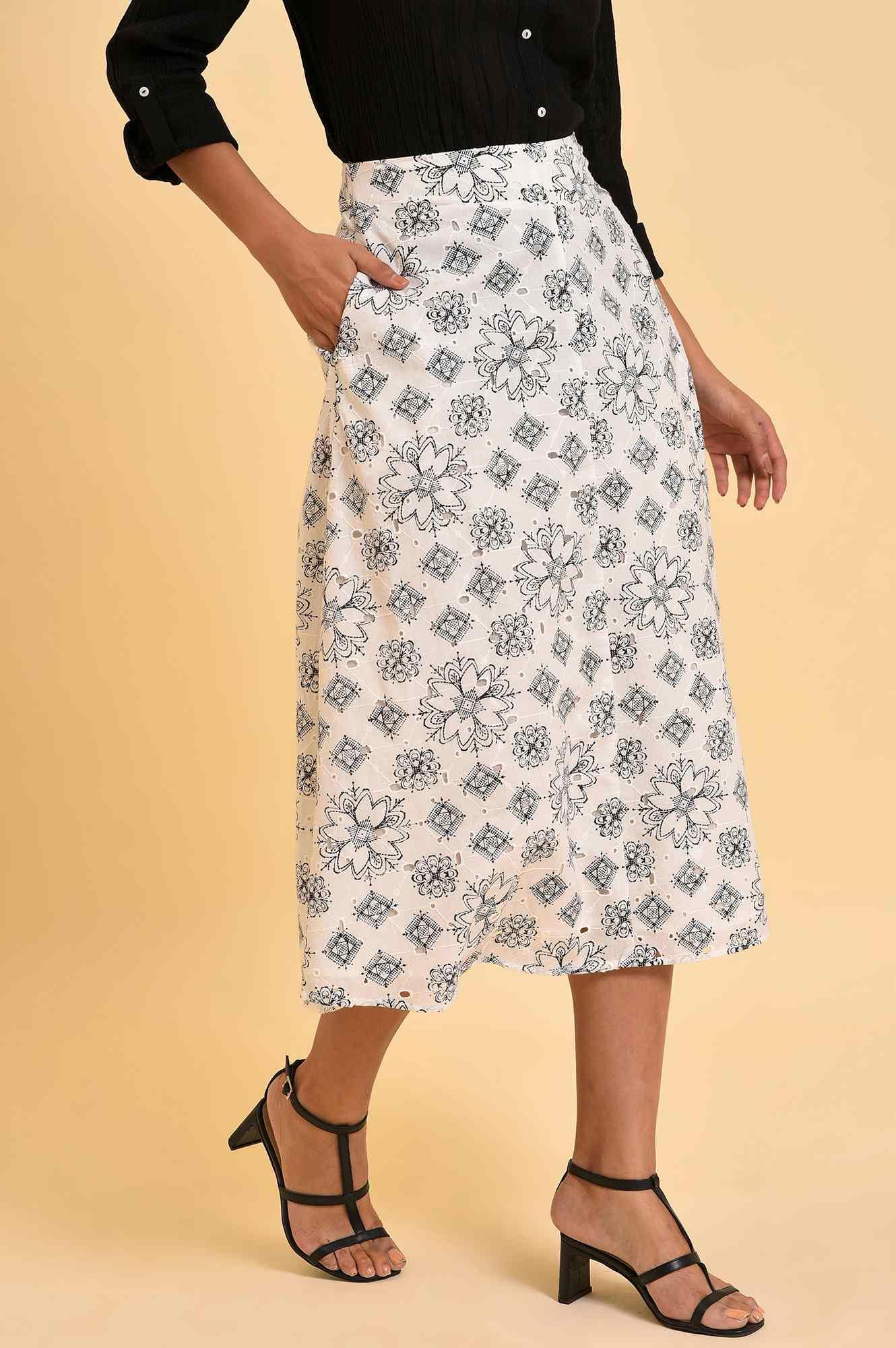 https://cdn.shopify.com/s/files/1/0722/3148/5636/files/23FEW50481-810416_4_6091002a-b158-4b59-9d93-e4fef198fbd1.jpg?v=1760448141