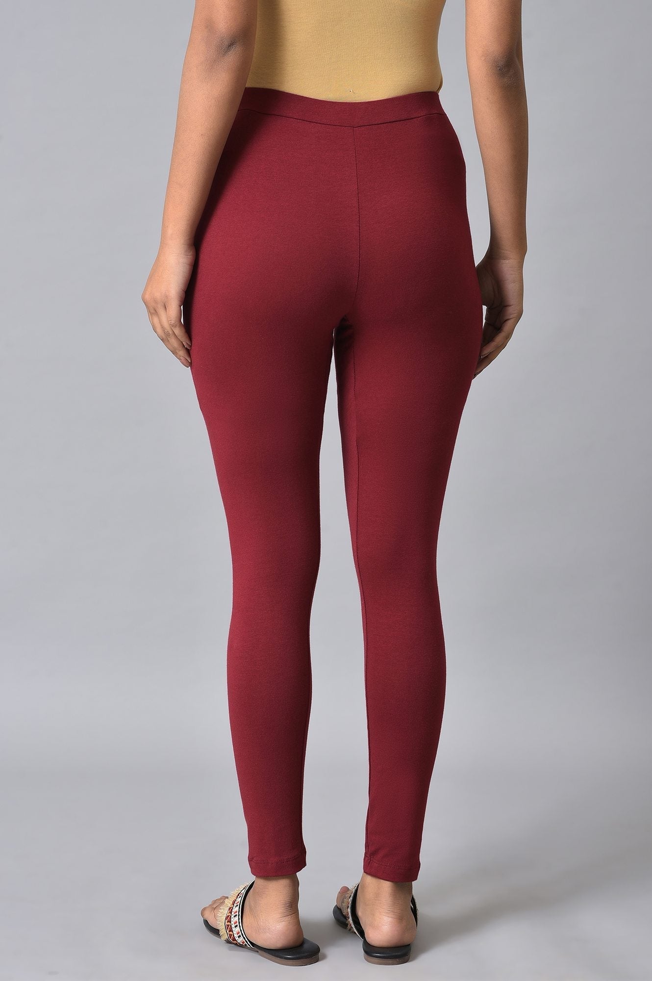 https://cdn.shopify.com/s/files/1/0722/3148/5636/files/23FEW60105-218603_2_256a8cb8-210e-4ed9-b7cb-76cd9497ca00.jpg?v=1760605429