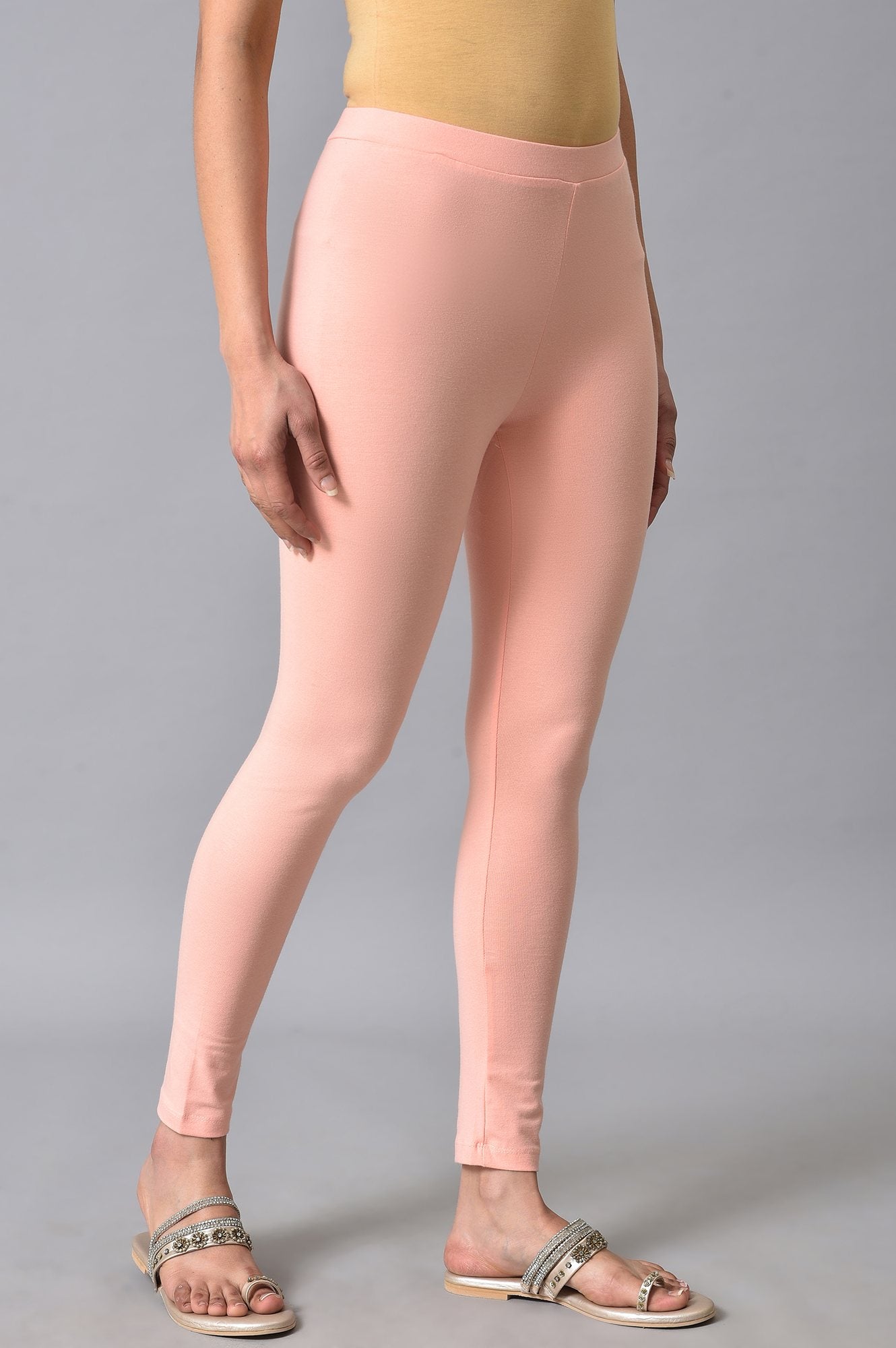 https://cdn.shopify.com/s/files/1/0722/3148/5636/files/23FEW60105-218906_4_04e99287-6f1c-42d2-b41d-8a5907d71a66.jpg?v=1760603721