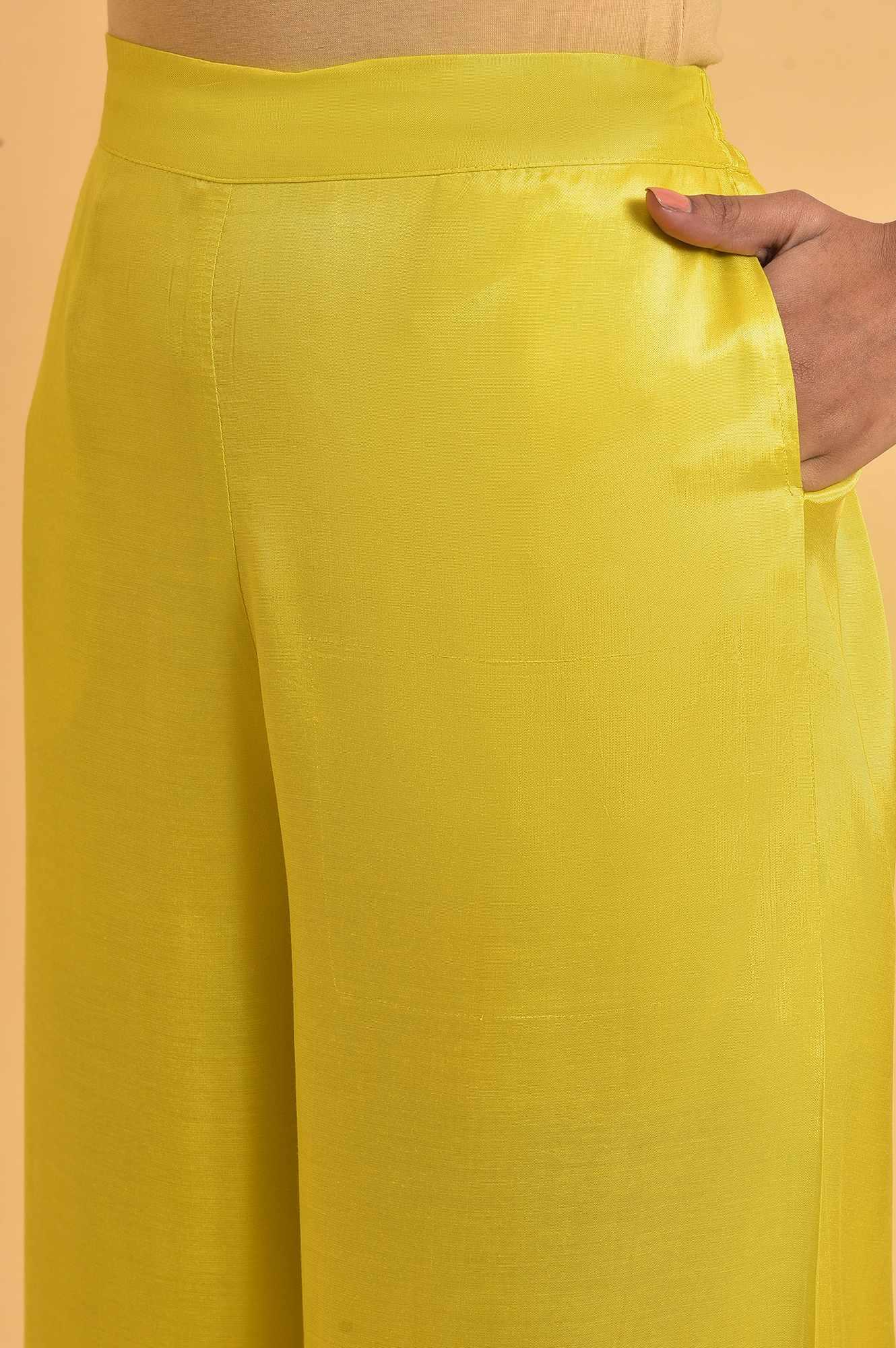 https://cdn.shopify.com/s/files/1/0722/3148/5636/files/23FEW62320-218621_7_1da341c2-bdcf-45d4-9335-3b9f5341d3e6.jpg?v=1760466971