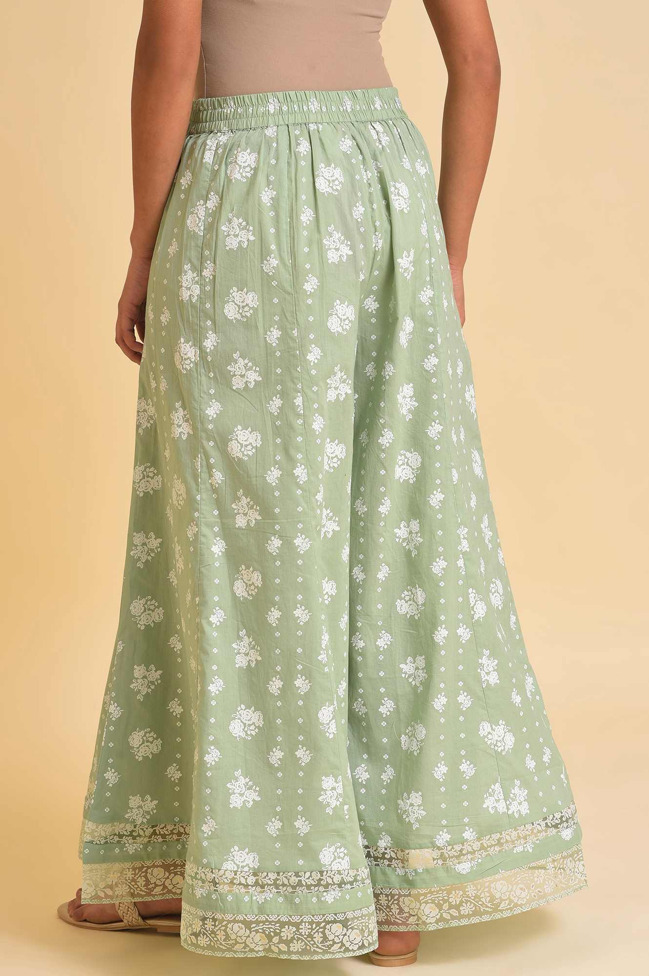 https://cdn.shopify.com/s/files/1/0722/3148/5636/files/23FEW62322-121697_2_b44dfdae-8f29-4f17-a9e7-3430e3ec2f9d.jpg?v=1772275748