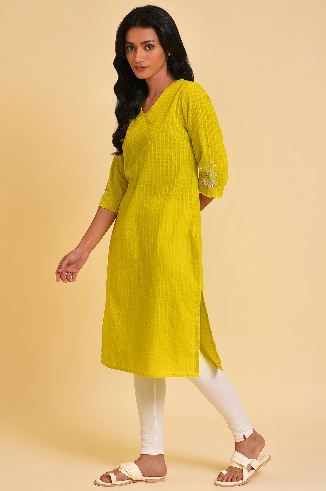 https://cdn.shopify.com/s/files/1/0722/3148/5636/files/23FEWS19361-219666_3.jpg?v=1760465849