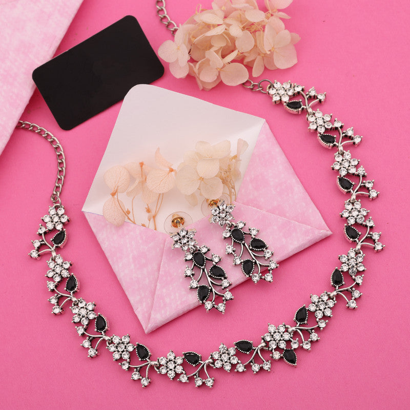 Tehzeeb Creations Silver Pleated White Diamond With Baby Black Beads Necklace Set - Distacart