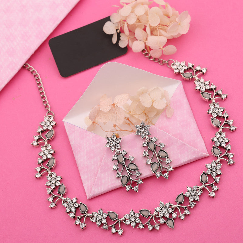 Tehzeeb Creations Silver Pleated White Diamond With Grey Beads Necklace Set - Distacart