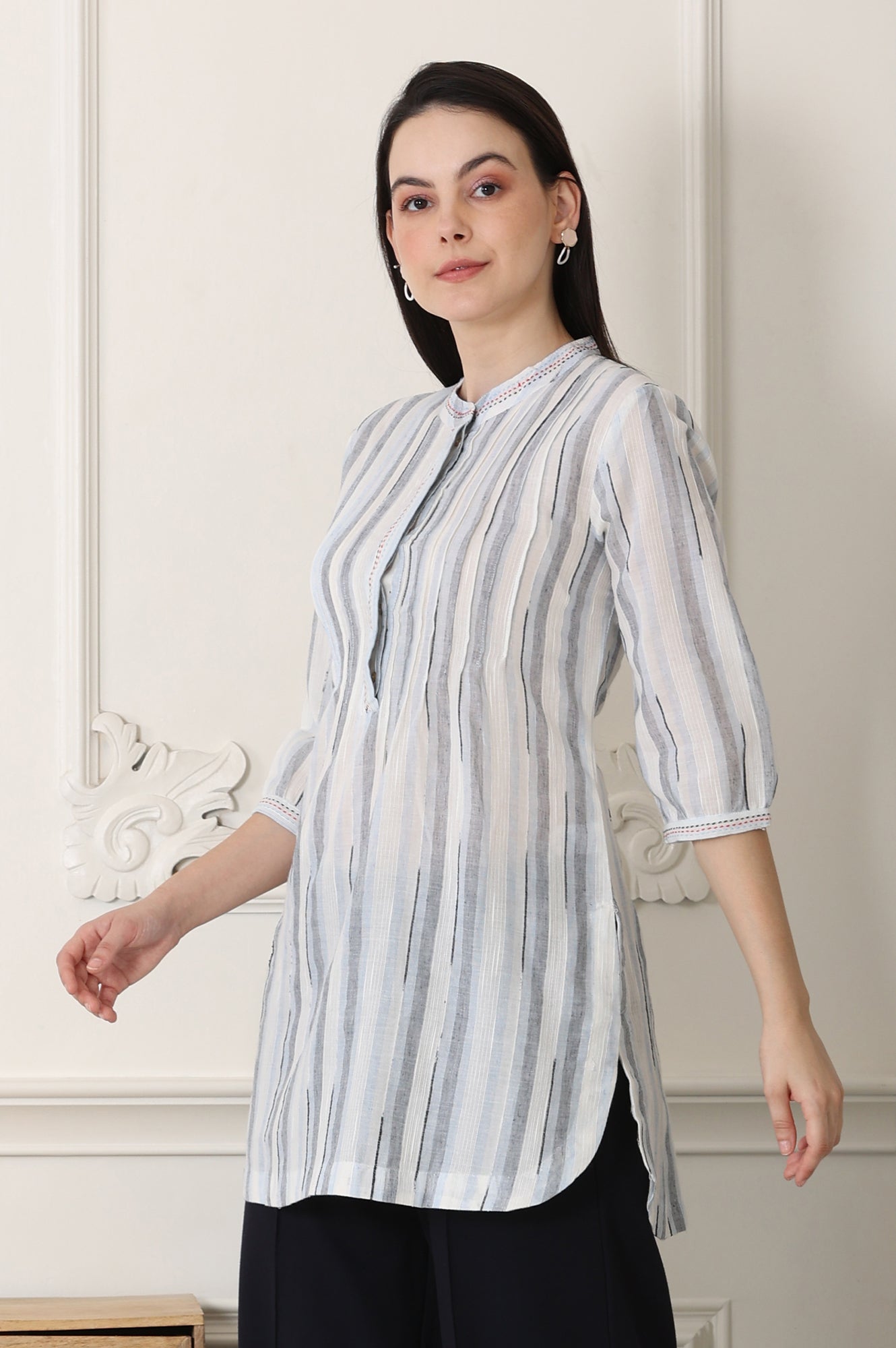 https://cdn.shopify.com/s/files/1/0722/3148/5636/files/24AUSTW31069-313886_4_dfbc8376-03f6-4e86-b1e8-d976607dab98.jpg?v=1760483195