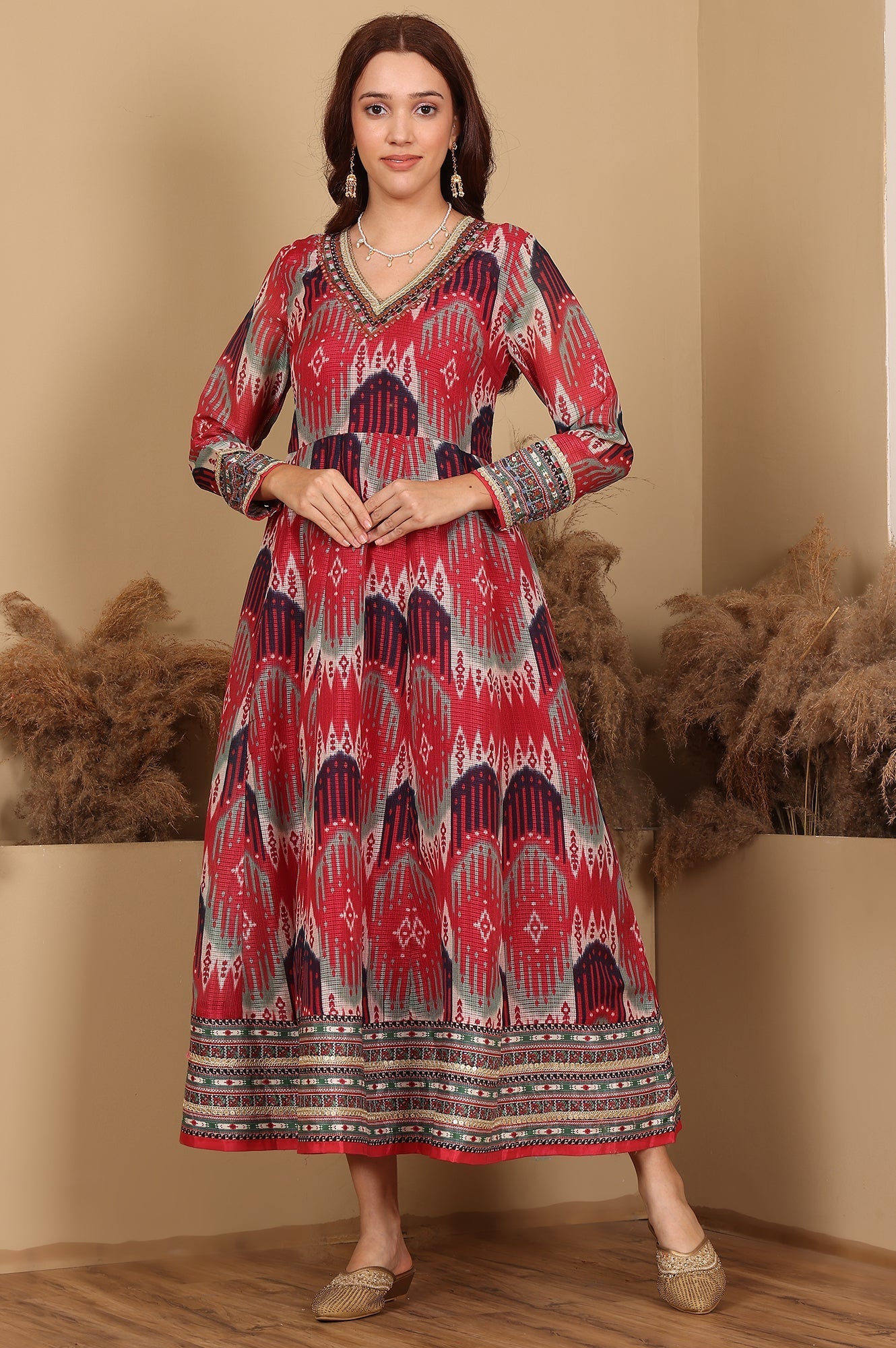 https://cdn.shopify.com/s/files/1/0722/3148/5636/files/24AUW11508-124572_2.jpg?v=1760484654