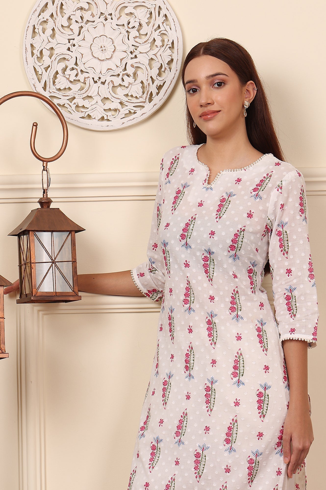 https://cdn.shopify.com/s/files/1/0722/3148/5636/files/24AUW12019-124748_1.jpg?v=1760484545